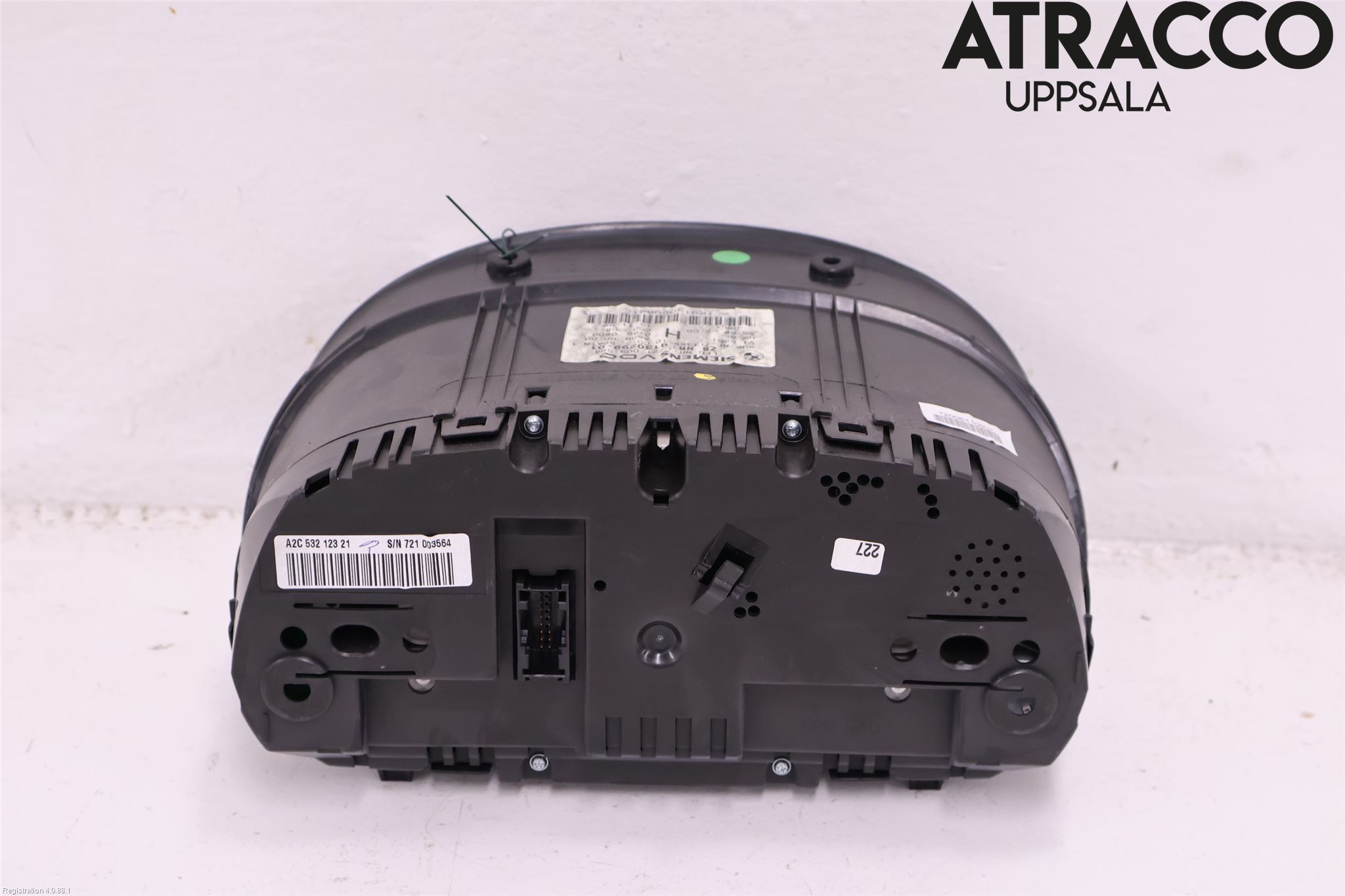 BMW 3 E90/91 SED/TOU 05-12 Instrument Hast