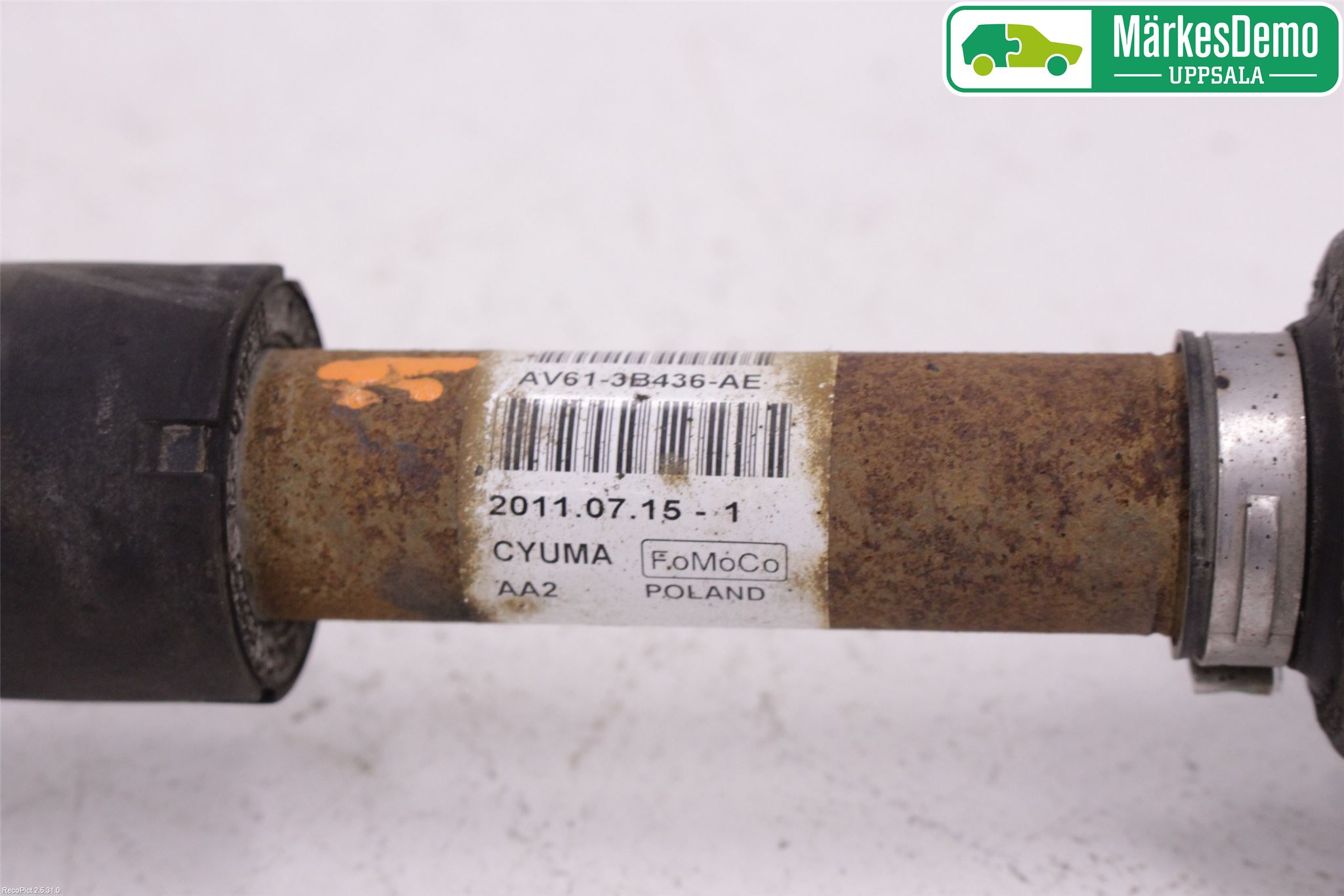 Ford FOCUS 11-14 Drivaxel Fram Höger
