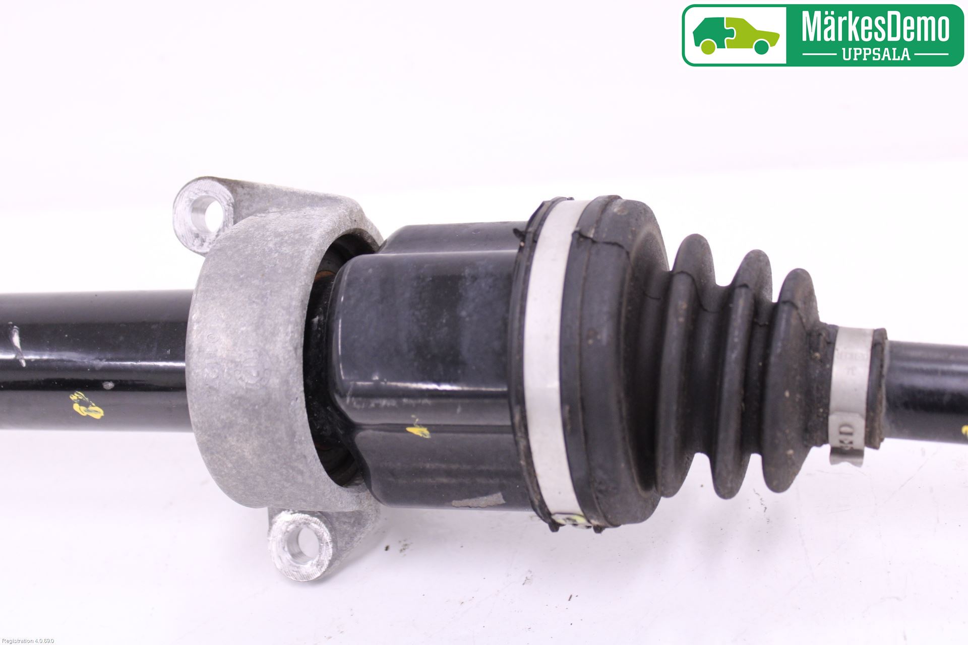 BMW 2 F45 Active Tourer 14-21 Drivaxel Fram Höger