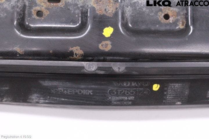 Volvo V70 08-13 Kylarfäste-Ram-Balk