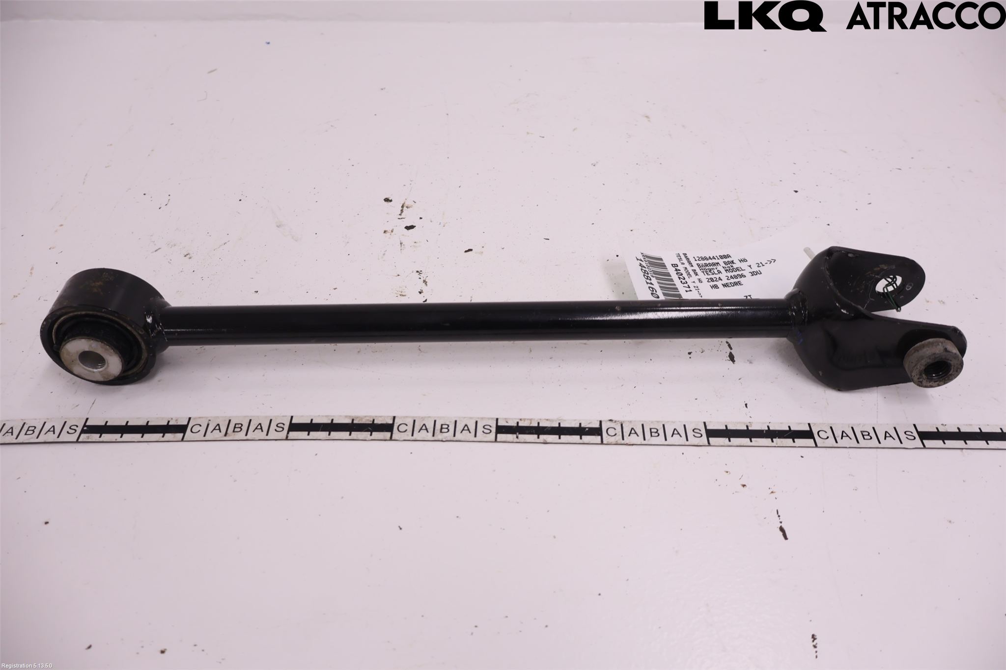 Tesla MODEL Y 21- Bärarm Bak Höger