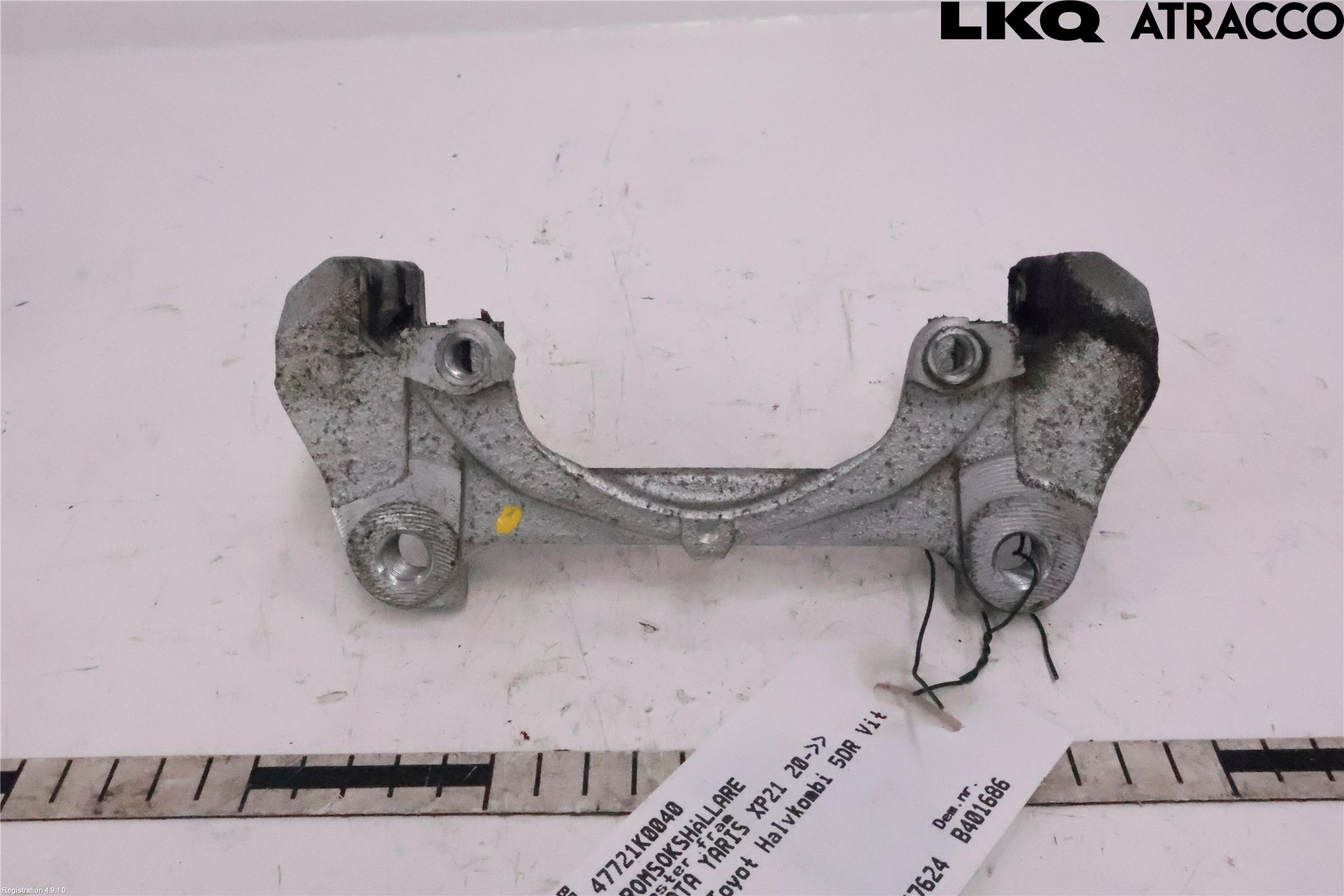 Toyota YARIS XP21 20- Bromsokshållare