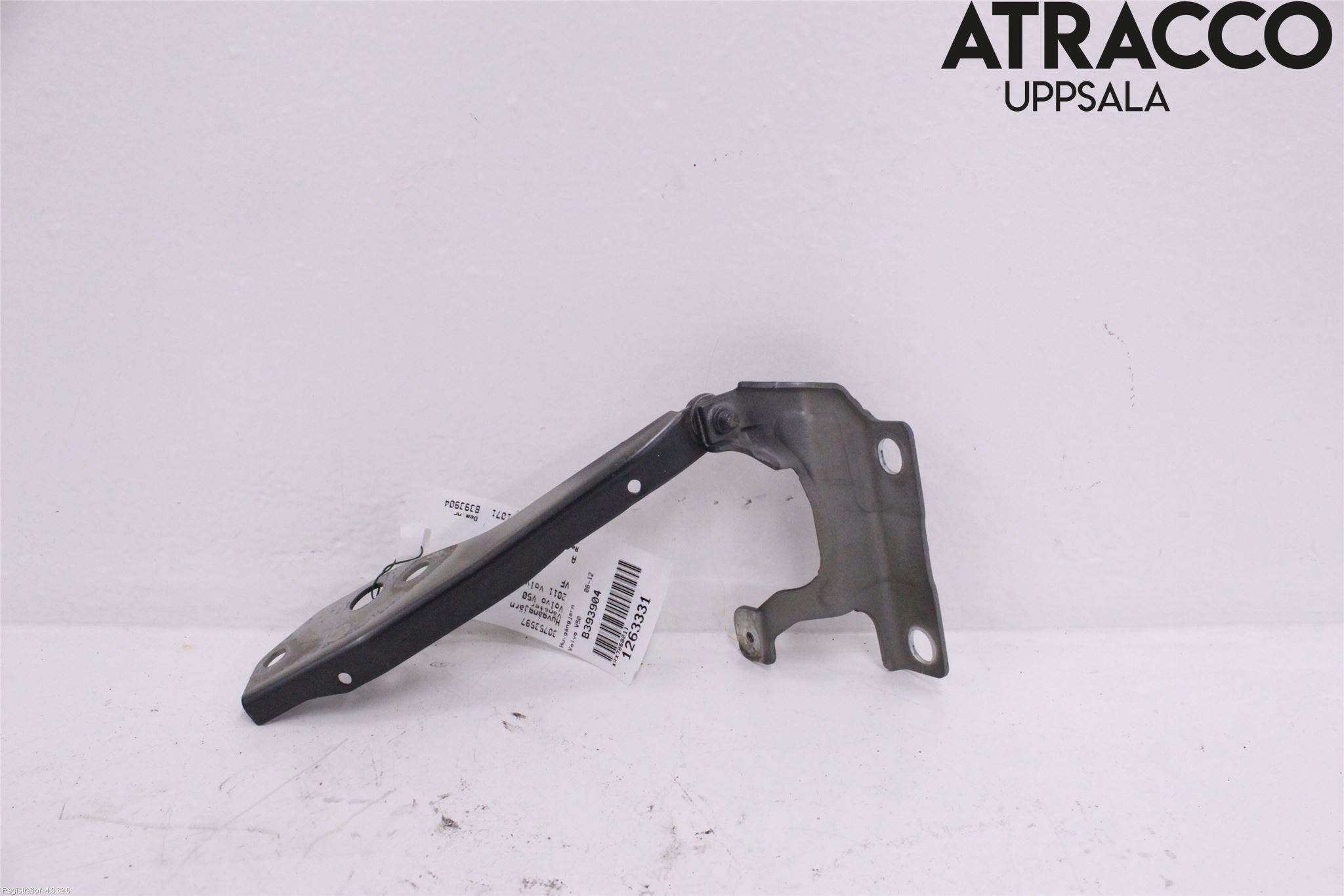 Volvo V50 08-12 Huvgångjärn