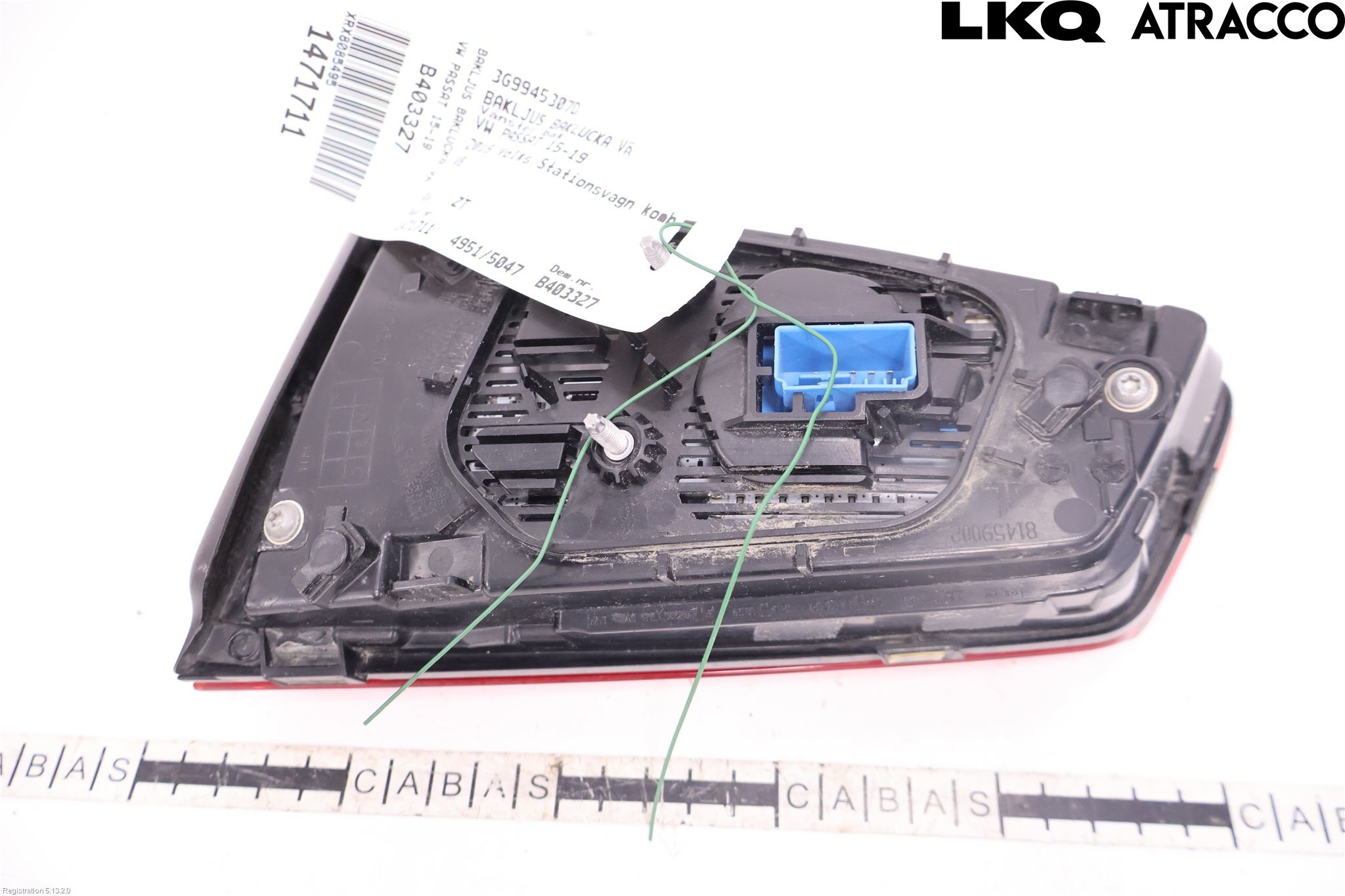 Volkswagen VW PASSAT 15-19 Bakljus Lucka Vä