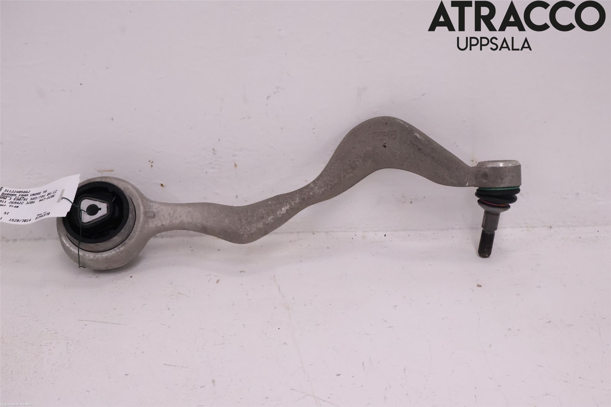 BMW 3 E90/91 SED/TOU 05-12 Bärarm Fram Undre Hö