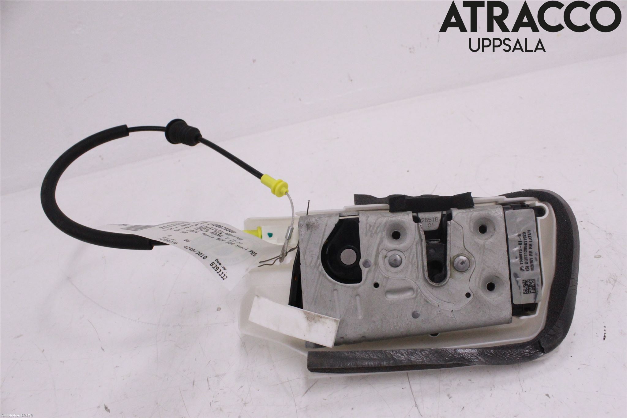 Tesla MODEL Y 21- Låskista-Dörrlås