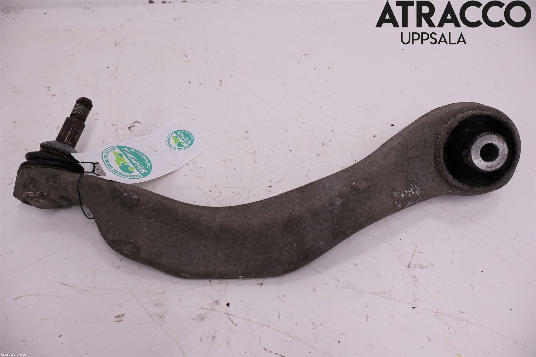 BMW 5 F10/F11/F18 09-17 Bärarm Fram Undre Hö
