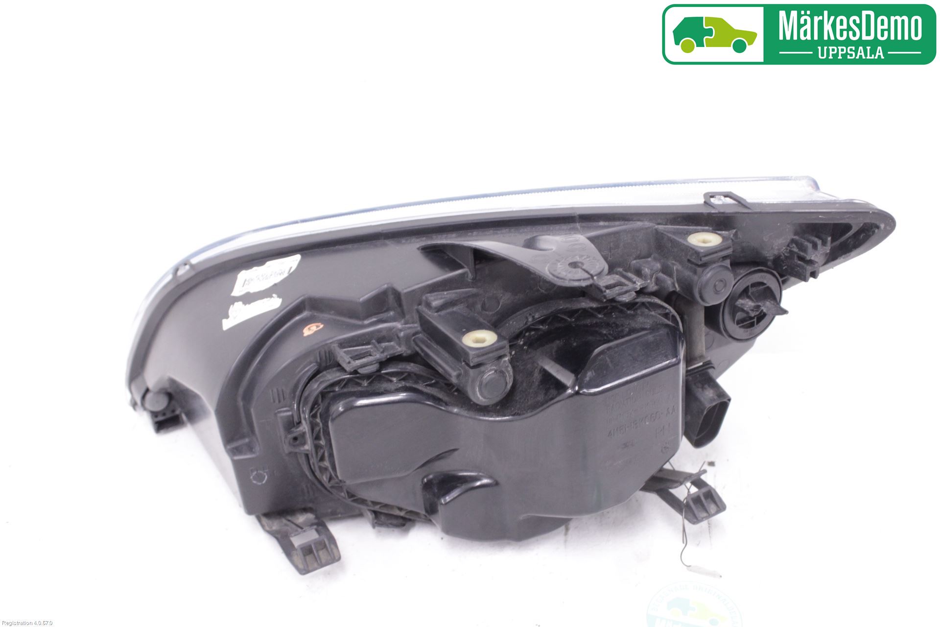 Ford FOCUS     04-07 Strålkastare Höger