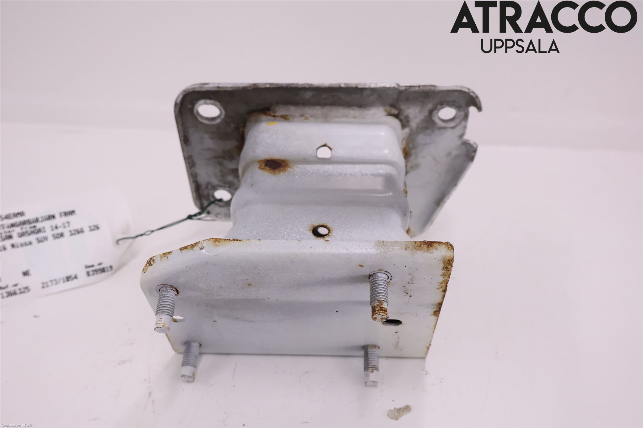 Nissan QASHQAI 14-17 Stötfångarbärjärn Fram
