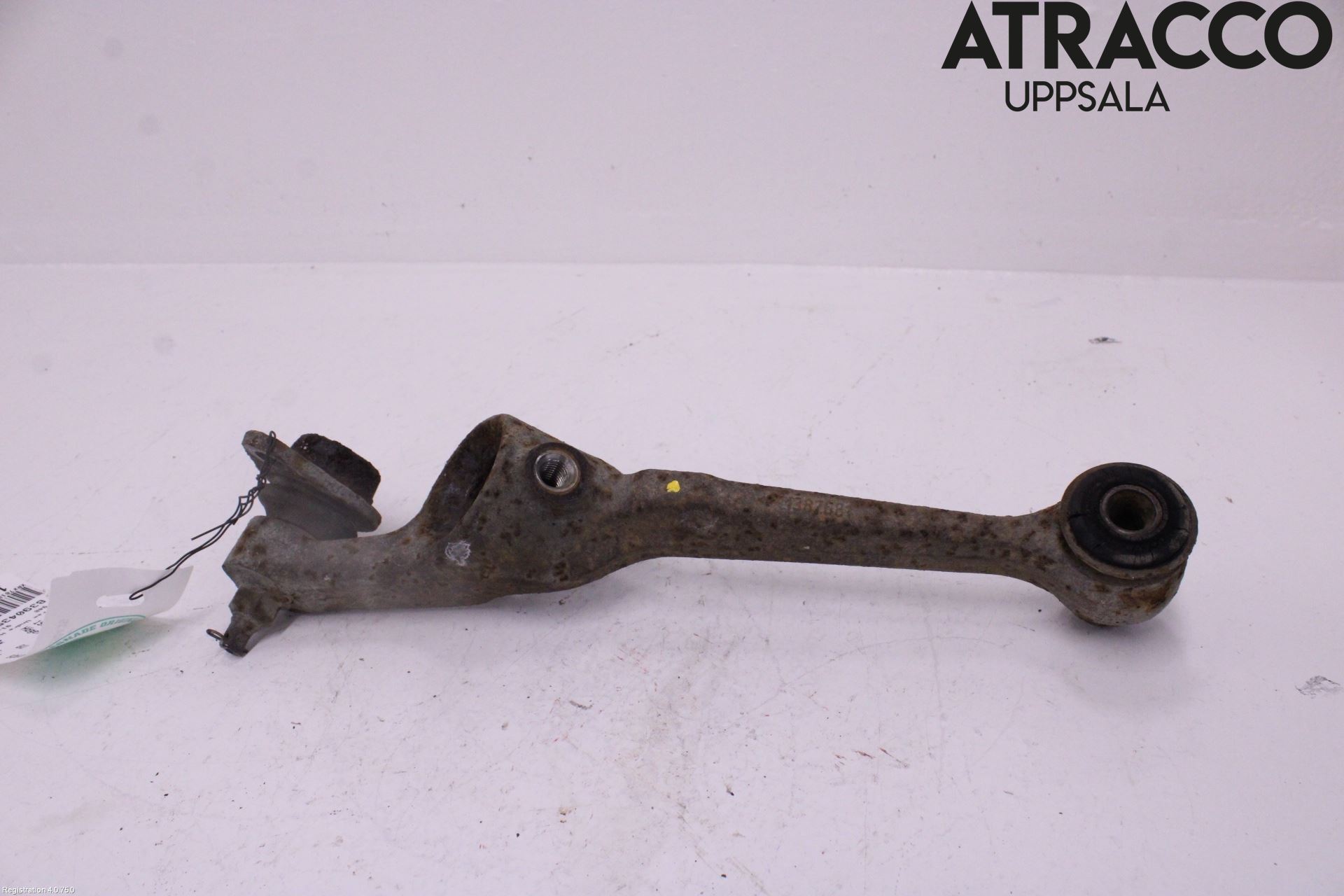 Volvo 940 91-98 Bärarm Fram Undre Hö