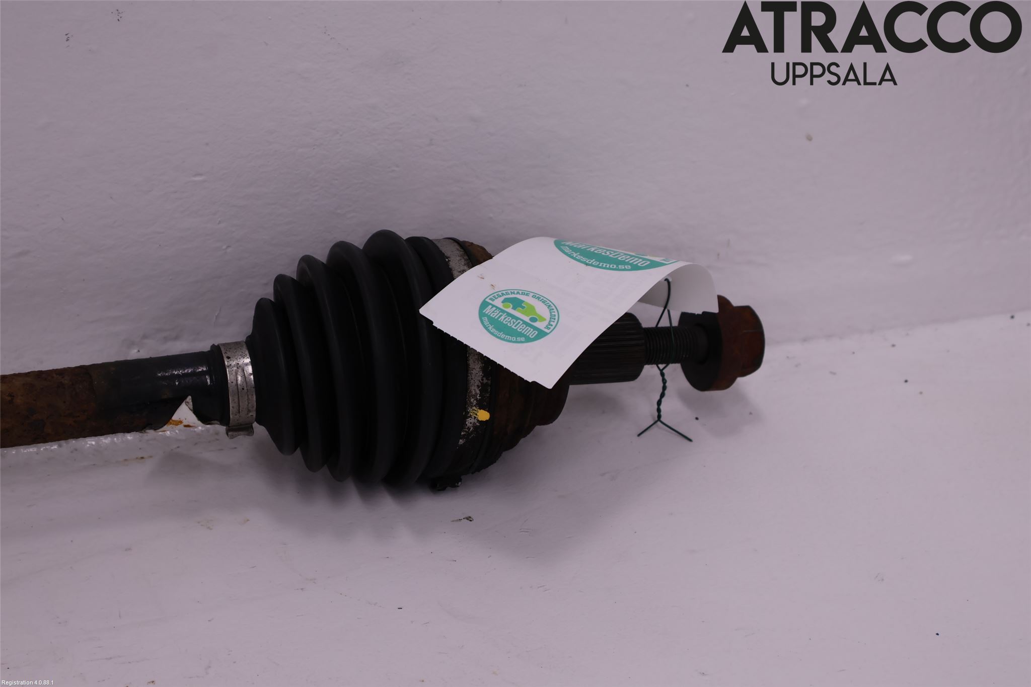 Volkswagen VW GOLF V 04-09 Drivaxel Fram Vänster