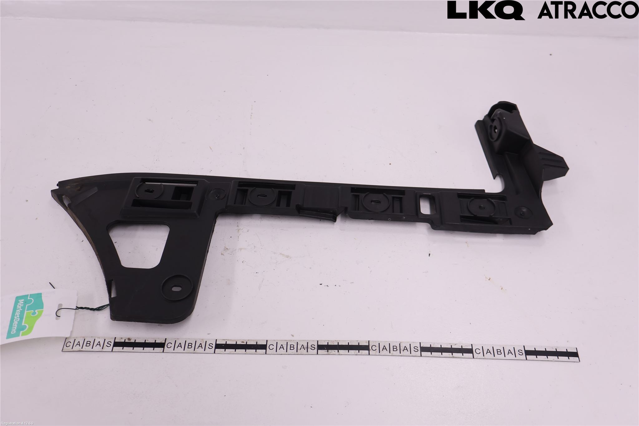 Volkswagen VW PASSAT 05-11 Stötfångarfäste Bak Hö