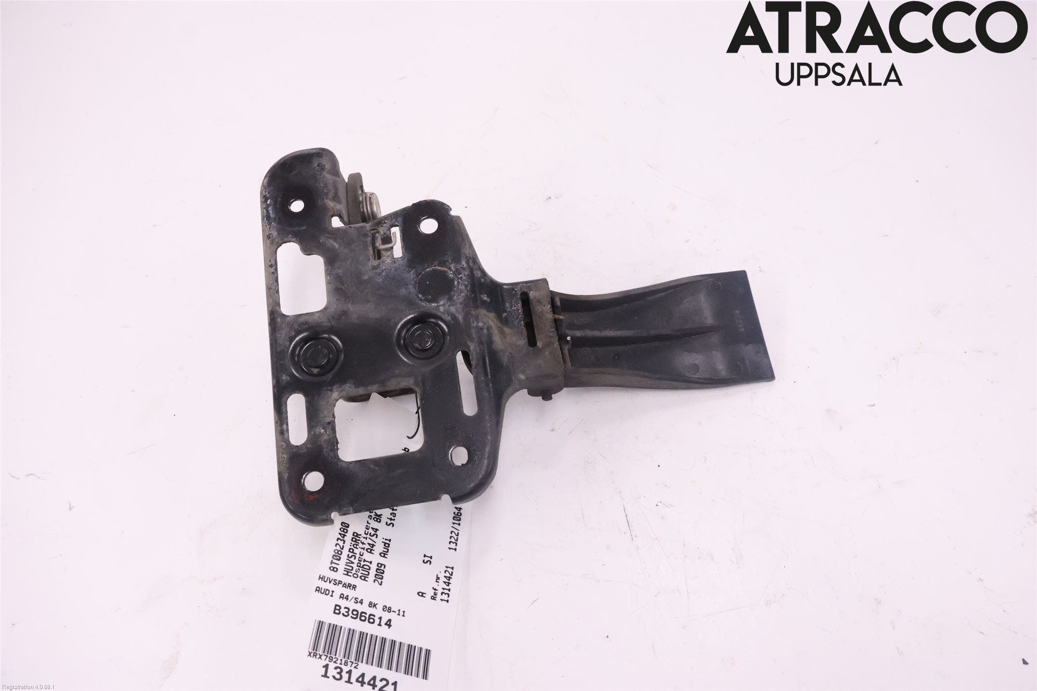 Audi A4/S4 08-11 Huv Spärr