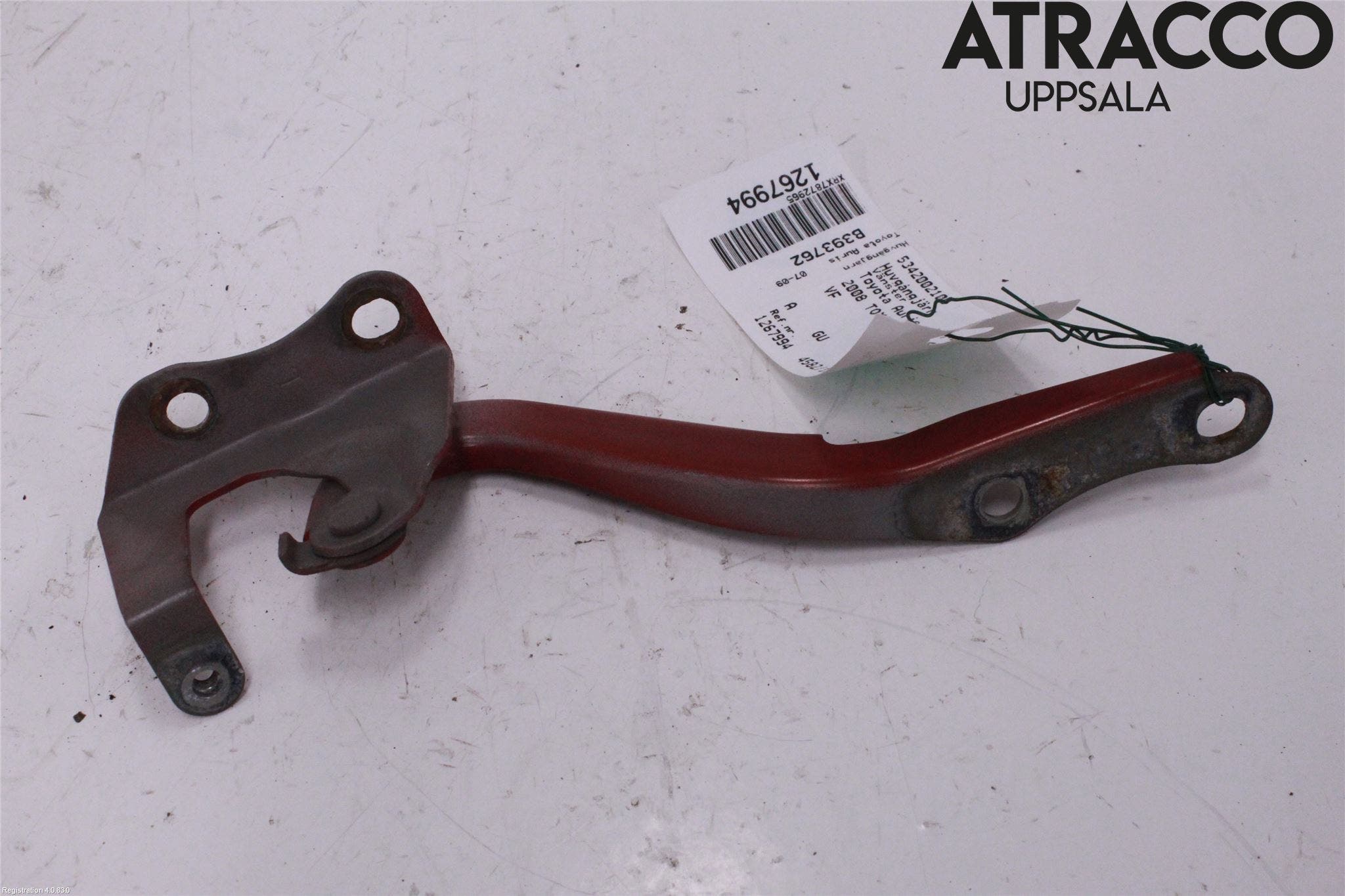 Toyota AURIS 07-09 Huvgångjärn