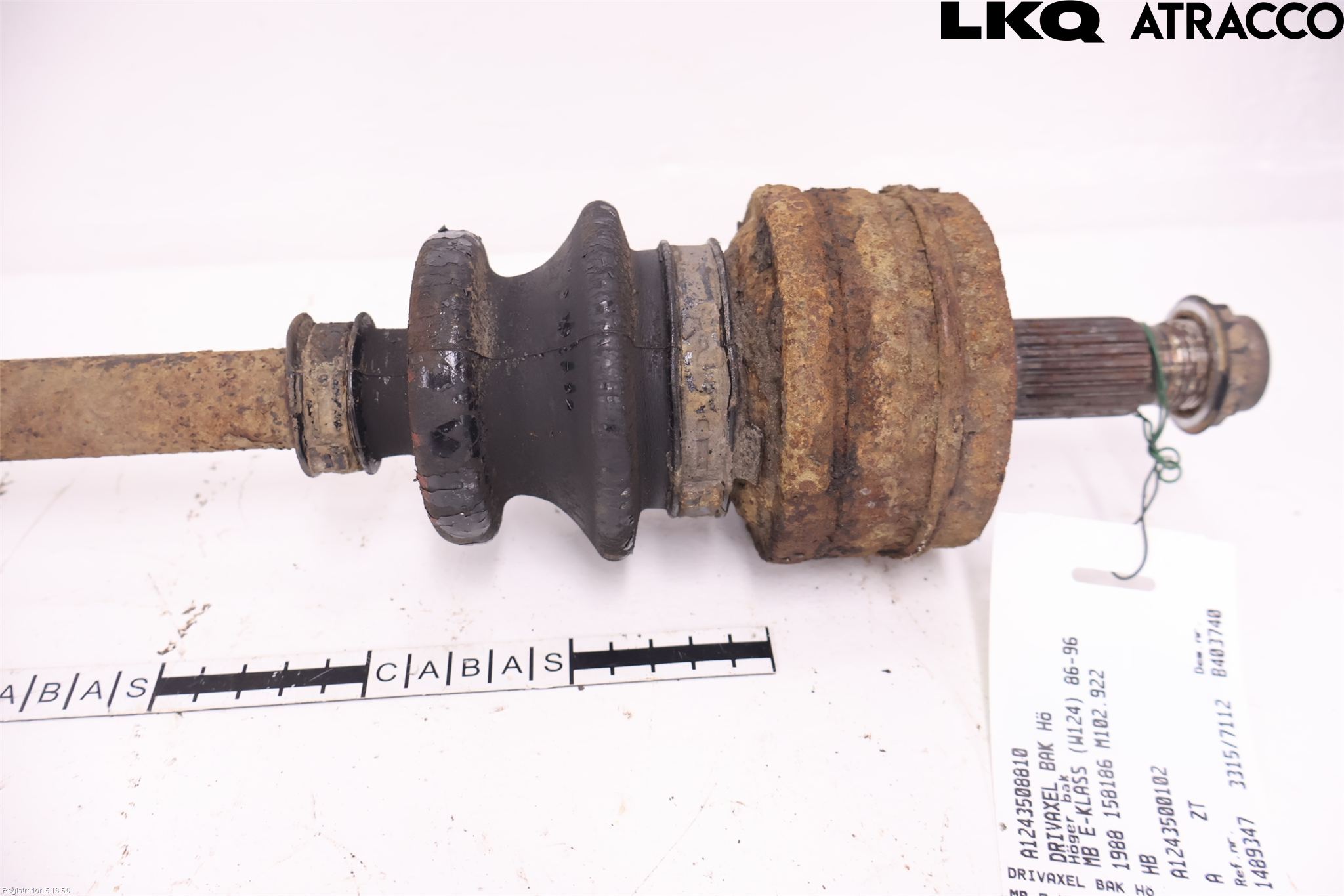 Mercedes-Benz MB 200-500  (W124) 86-96 Drivaxel Bak Höger