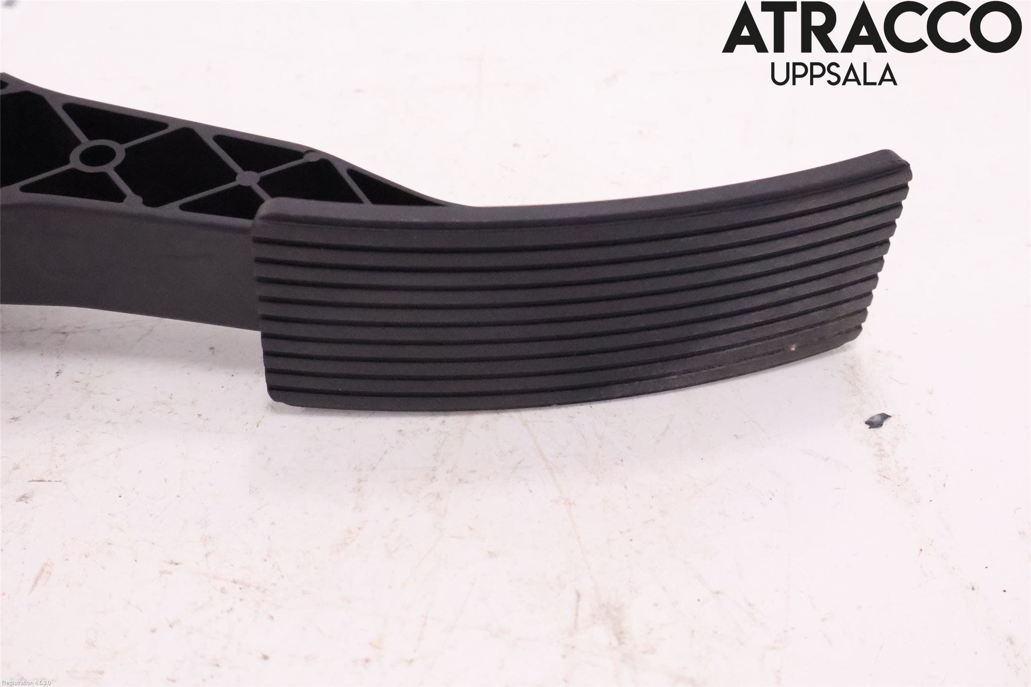 Mercedes-Benz MB EQA (H243) 21- Gaspedal