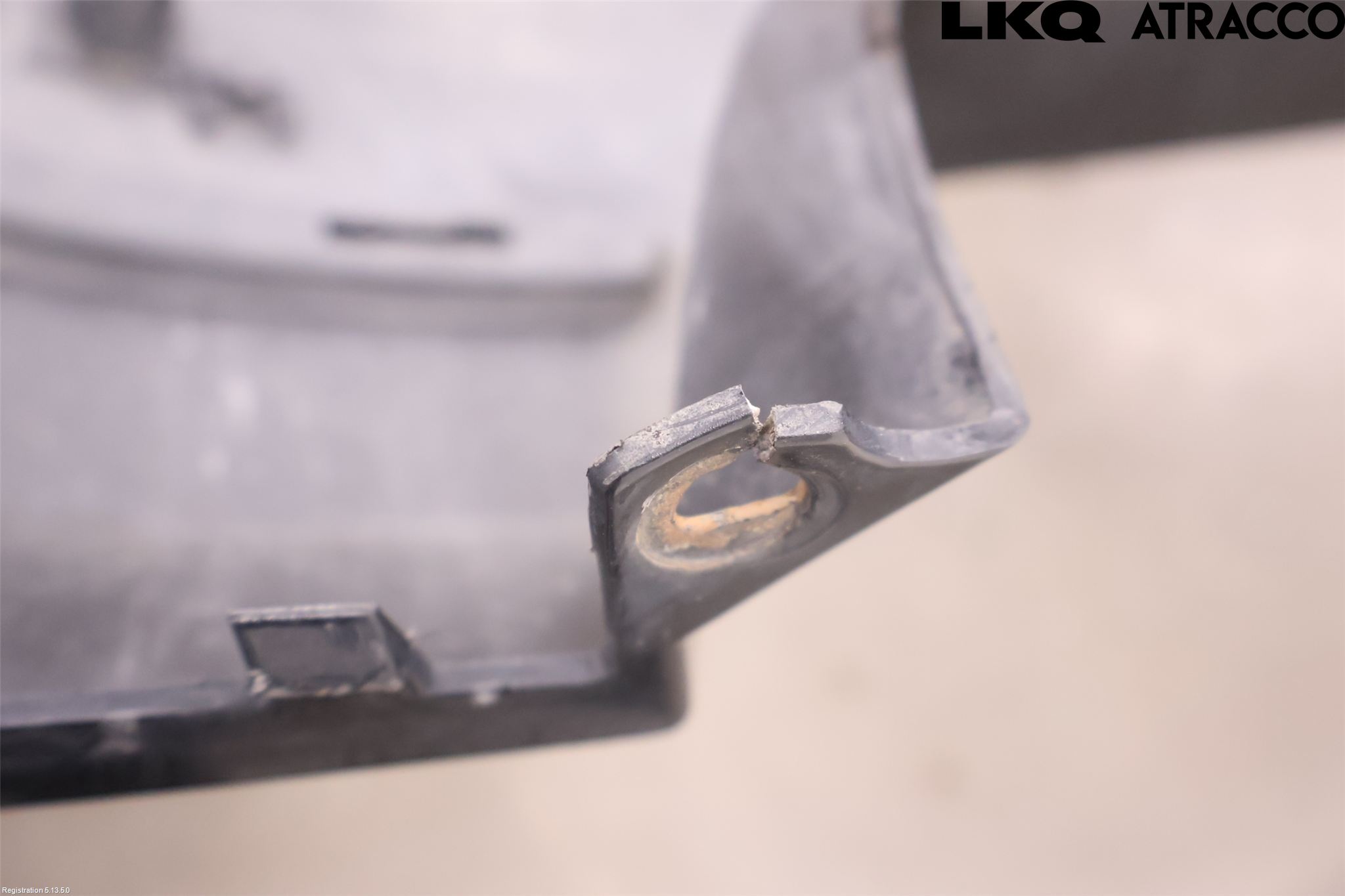 BMW 5 F10/F11/F18 09-17 Stötfångarbeklädnad Bak