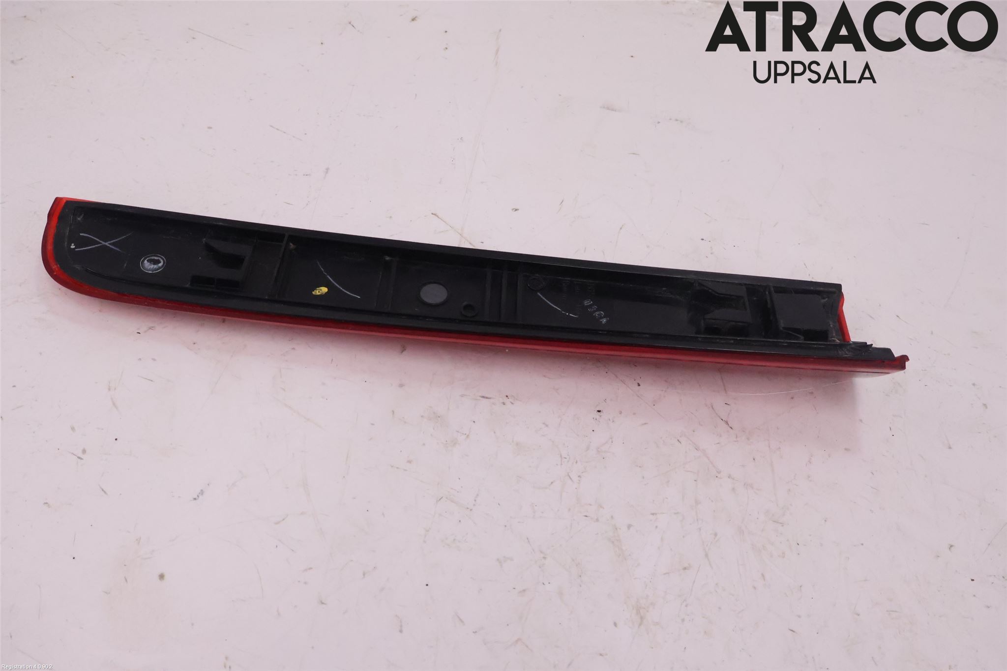 Nissan NOTE E11 06-14 Bakljus Höger