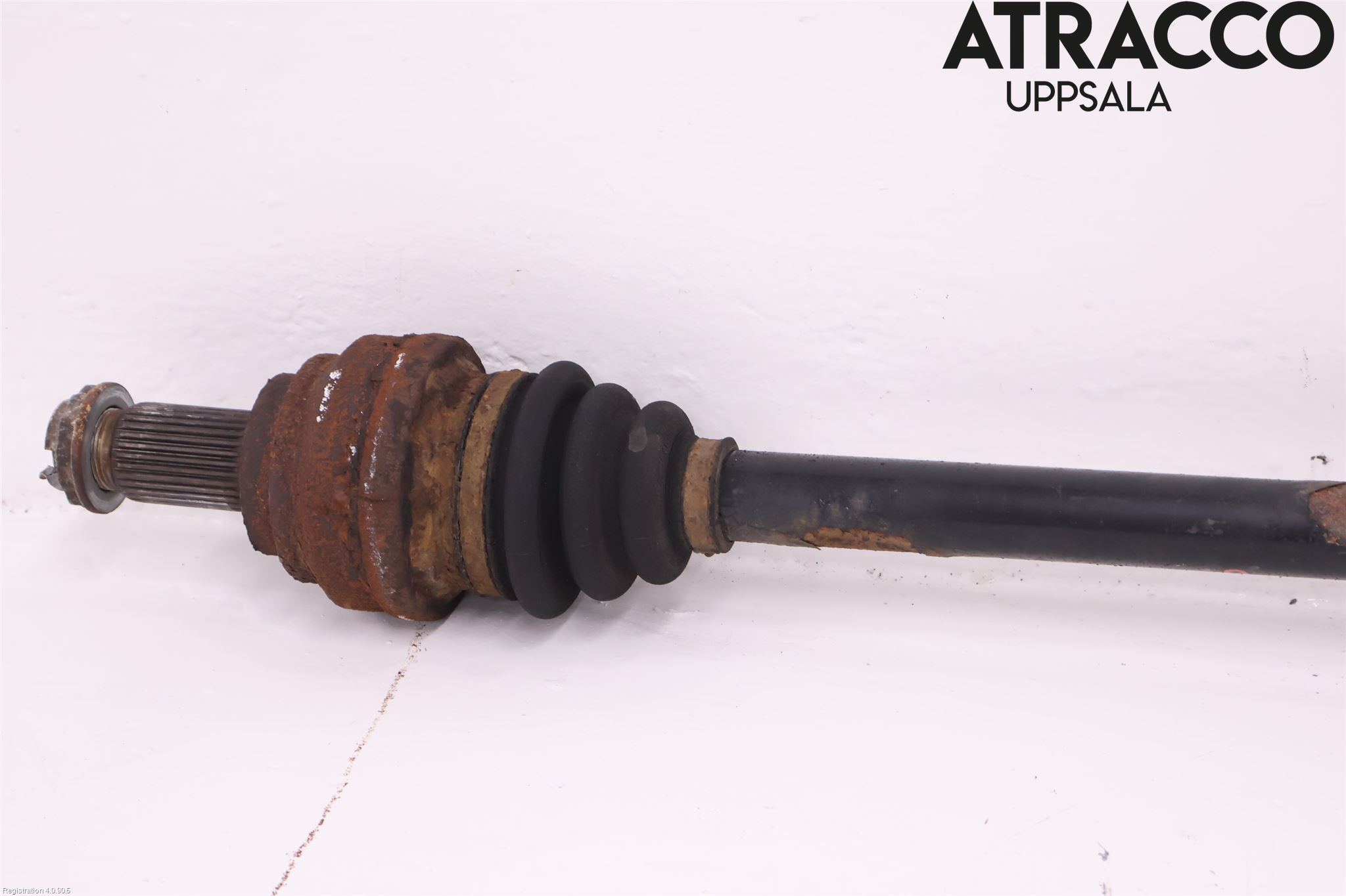 BMW 5 E60/61 Sed/Tou 02-10 Drivaxel Bak Vänster