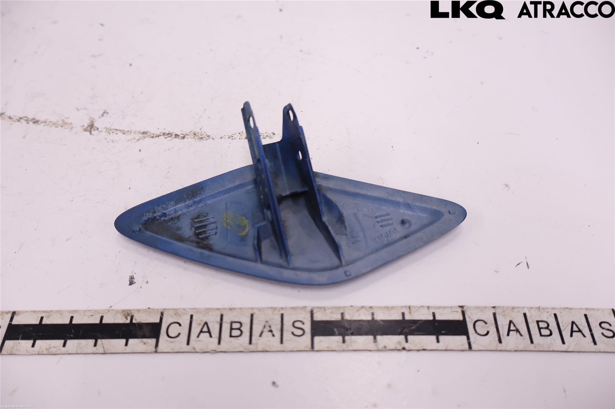 Toyota AURIS 13-19 Spolarmunstycke Strålkastare