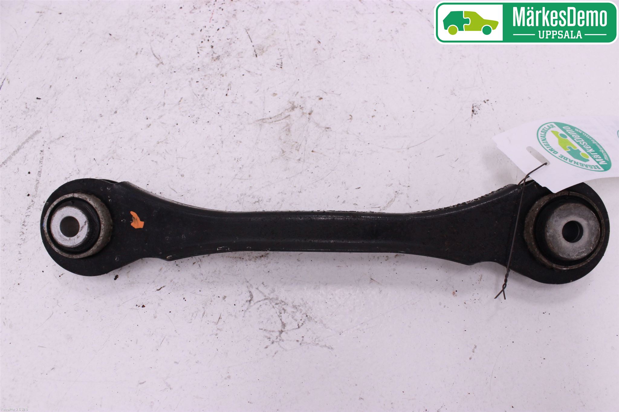 BMW 3 F30/F31/F80 12-19 Bärarm Bak Övre Vänster