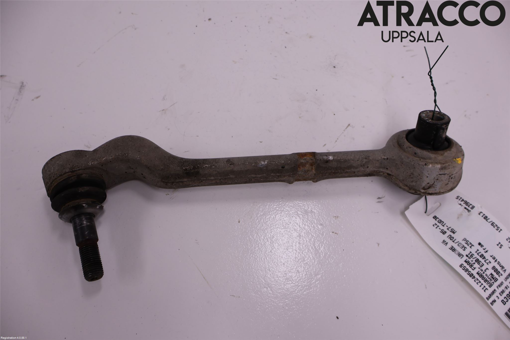 BMW 3 E90/91 SED/TOU 05-12 Bärarm Fram Undre Vä