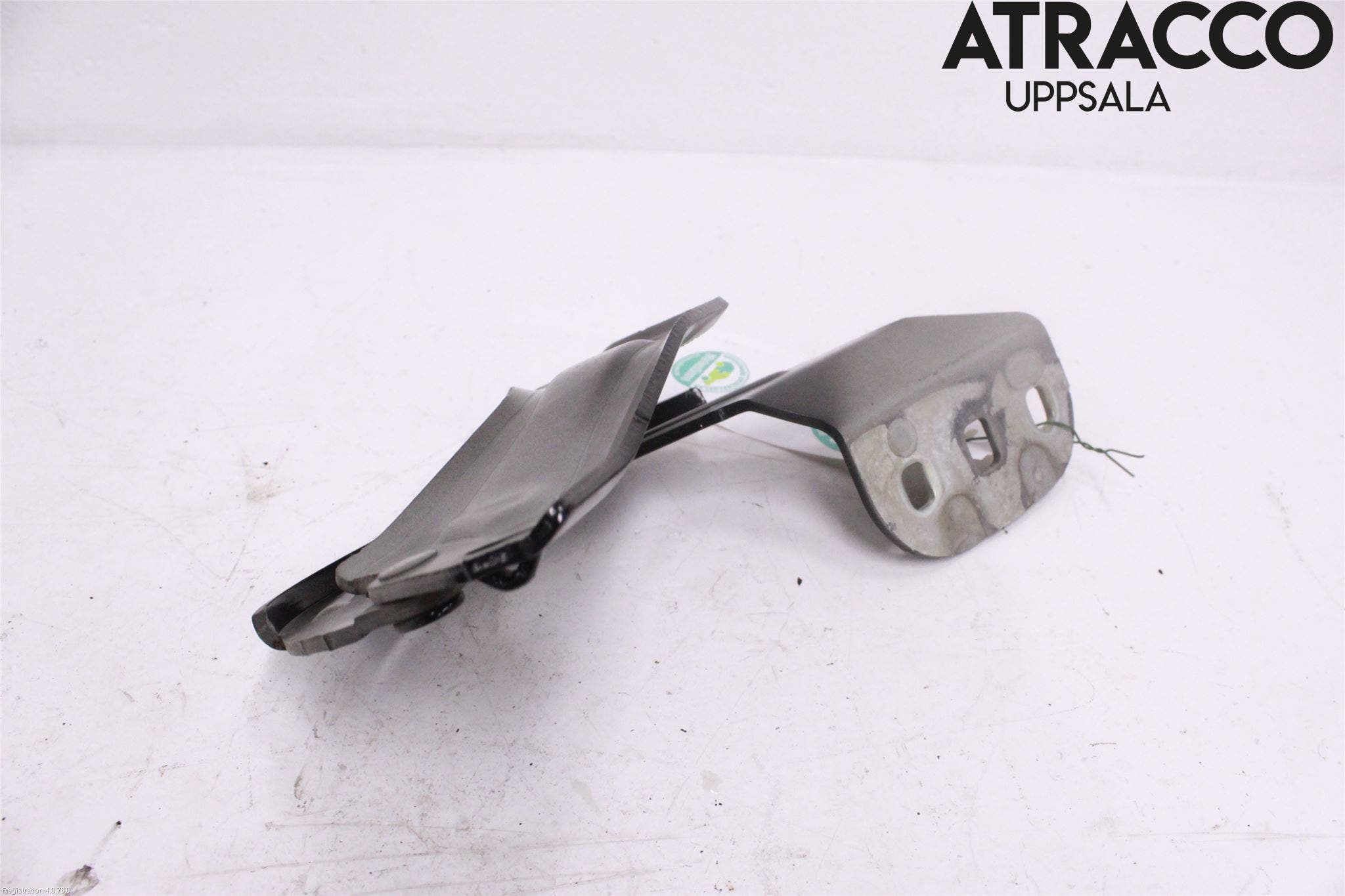 Ford FOCUS 15-18 Huvgångjärn