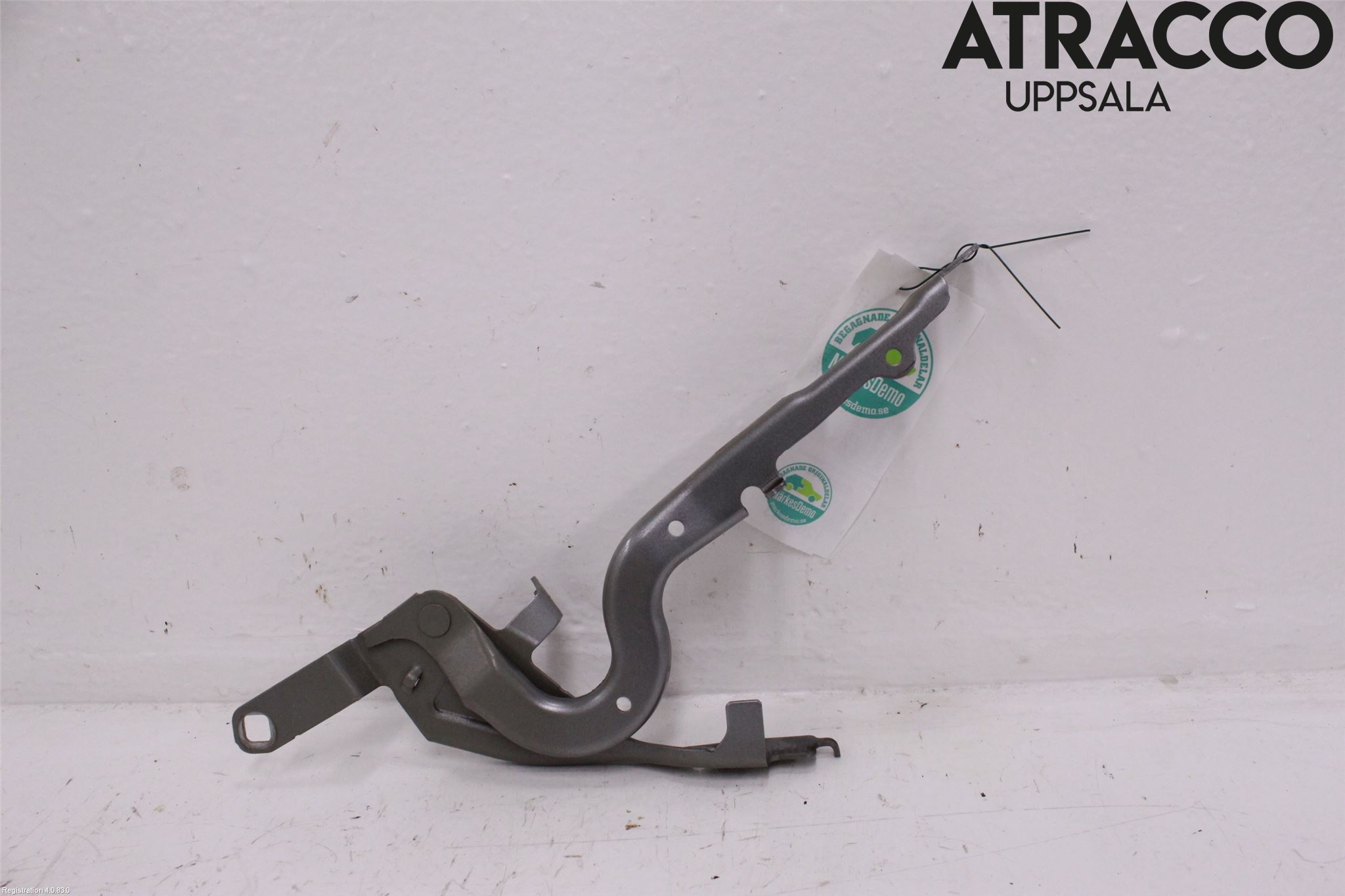 Opel CORSA F, CORSA-E 20- Huvgångjärn