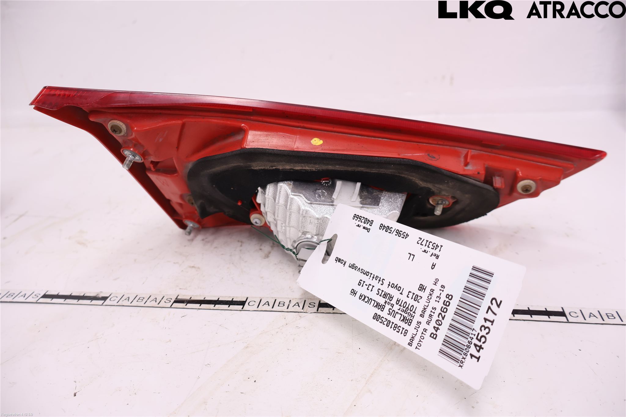Toyota AURIS 13-19 Bakljus Lucka Hö