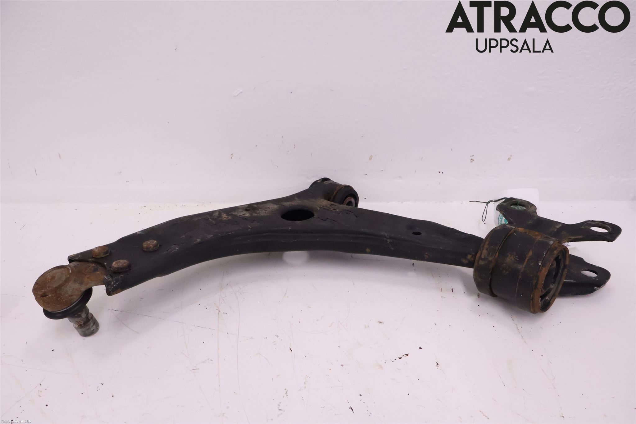 Volvo V40 12-19 Bärarm Fram Undre Hö
