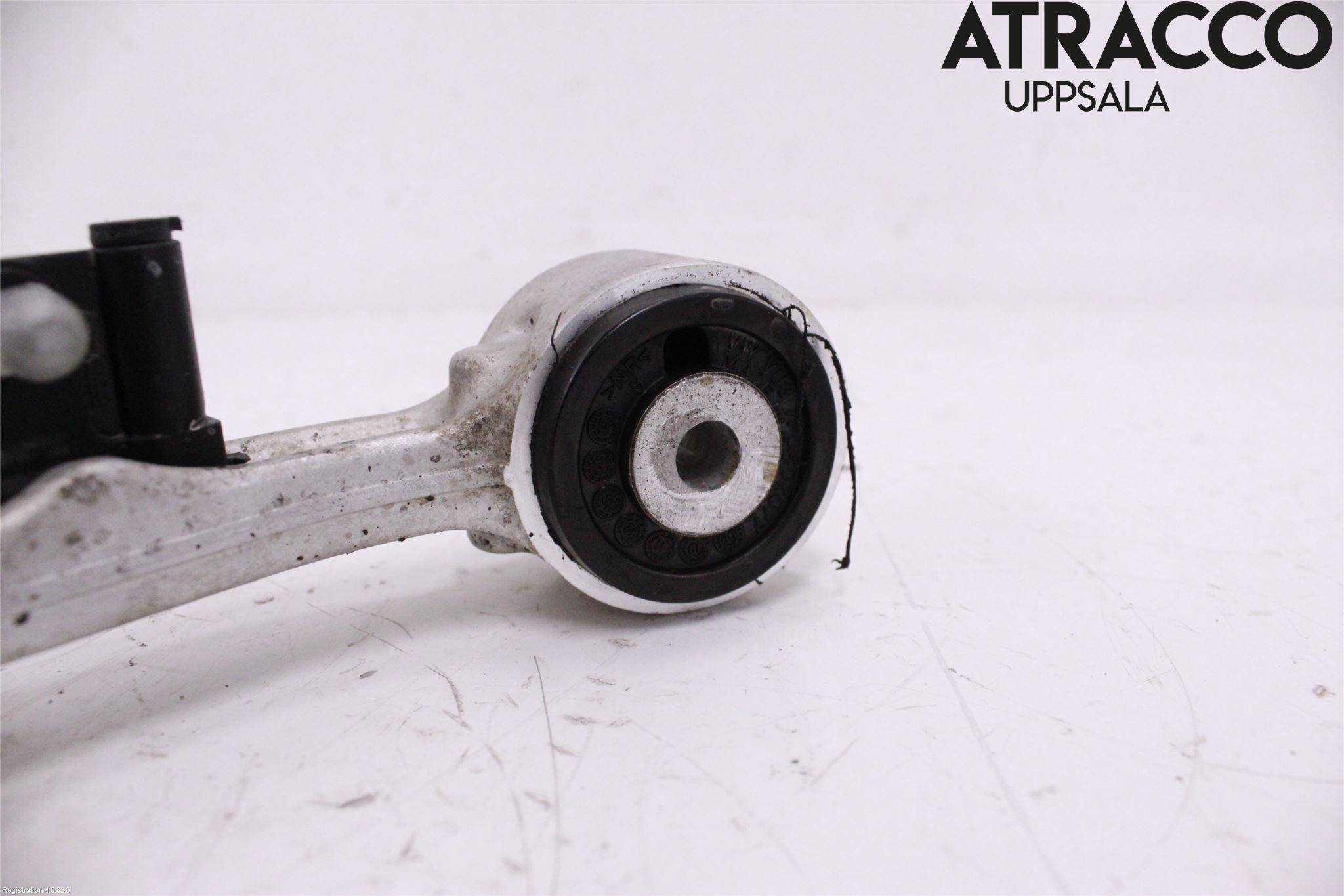 Porsche CAYENNE 03- Bärarm Fram Övre Hö