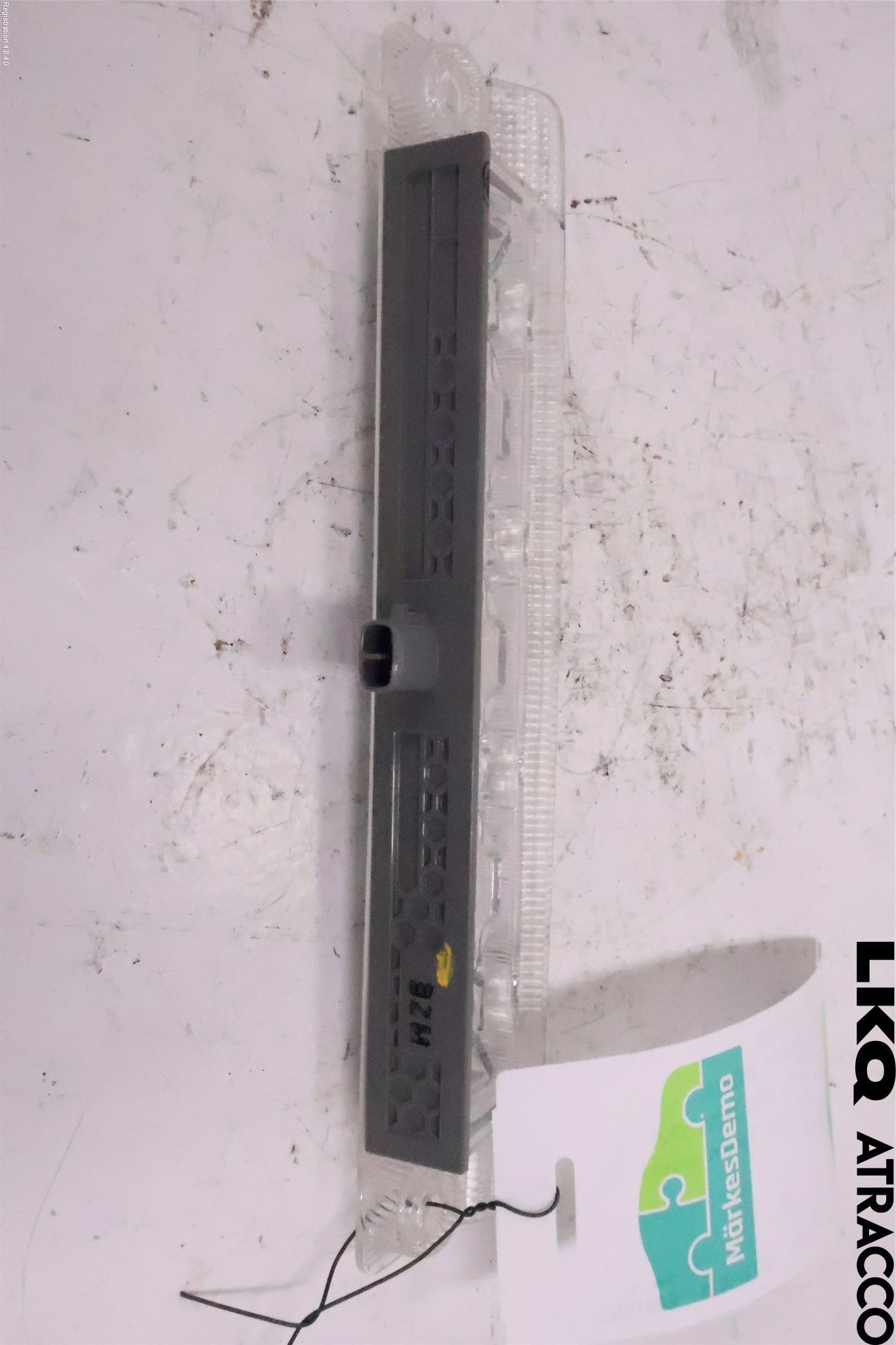 Toyota YARIS CROSS XP21 21- Bromsljus Bakruta