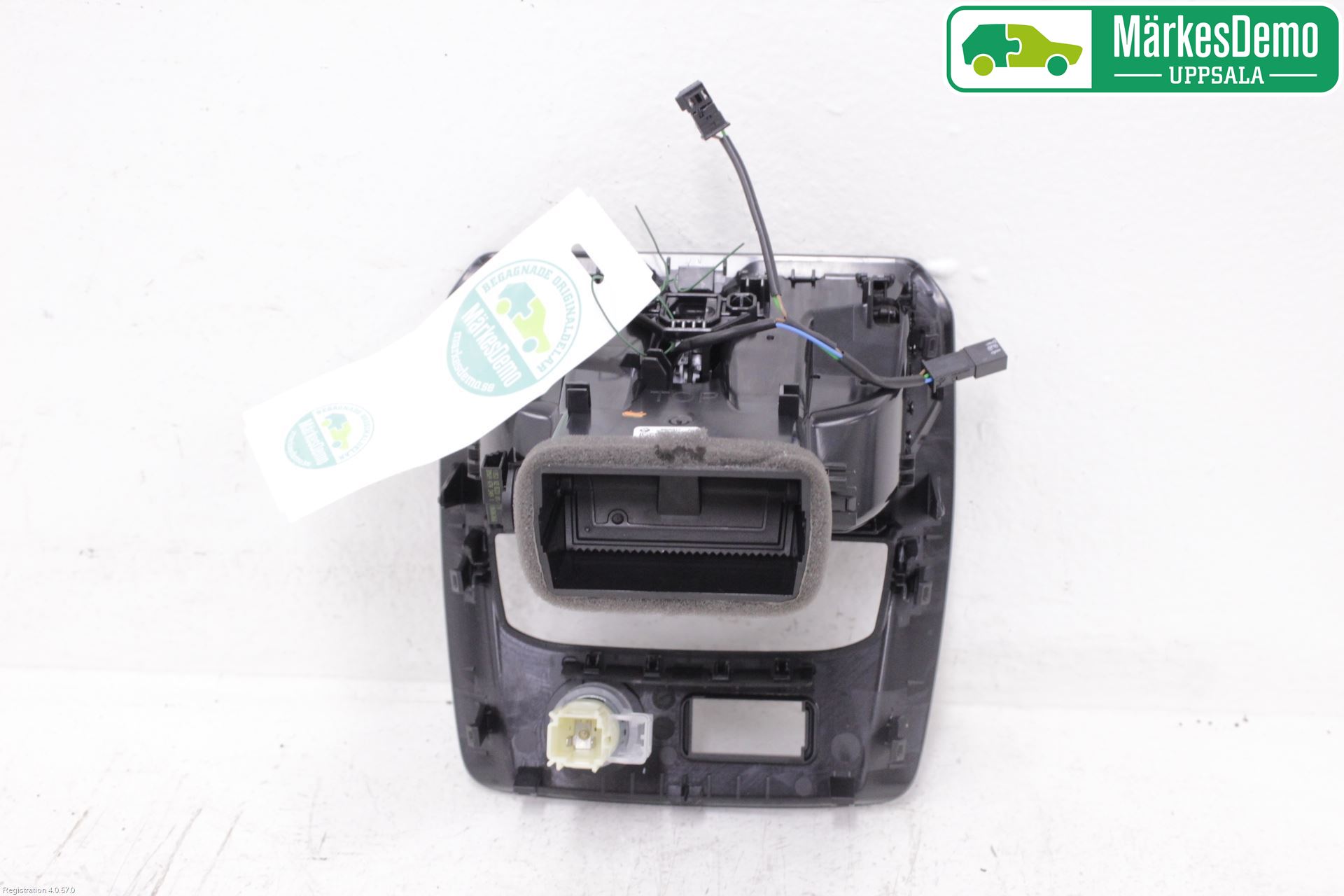 BMW 3 G20/G21/G80/G81 19- Ventilationsutsläpp Bak