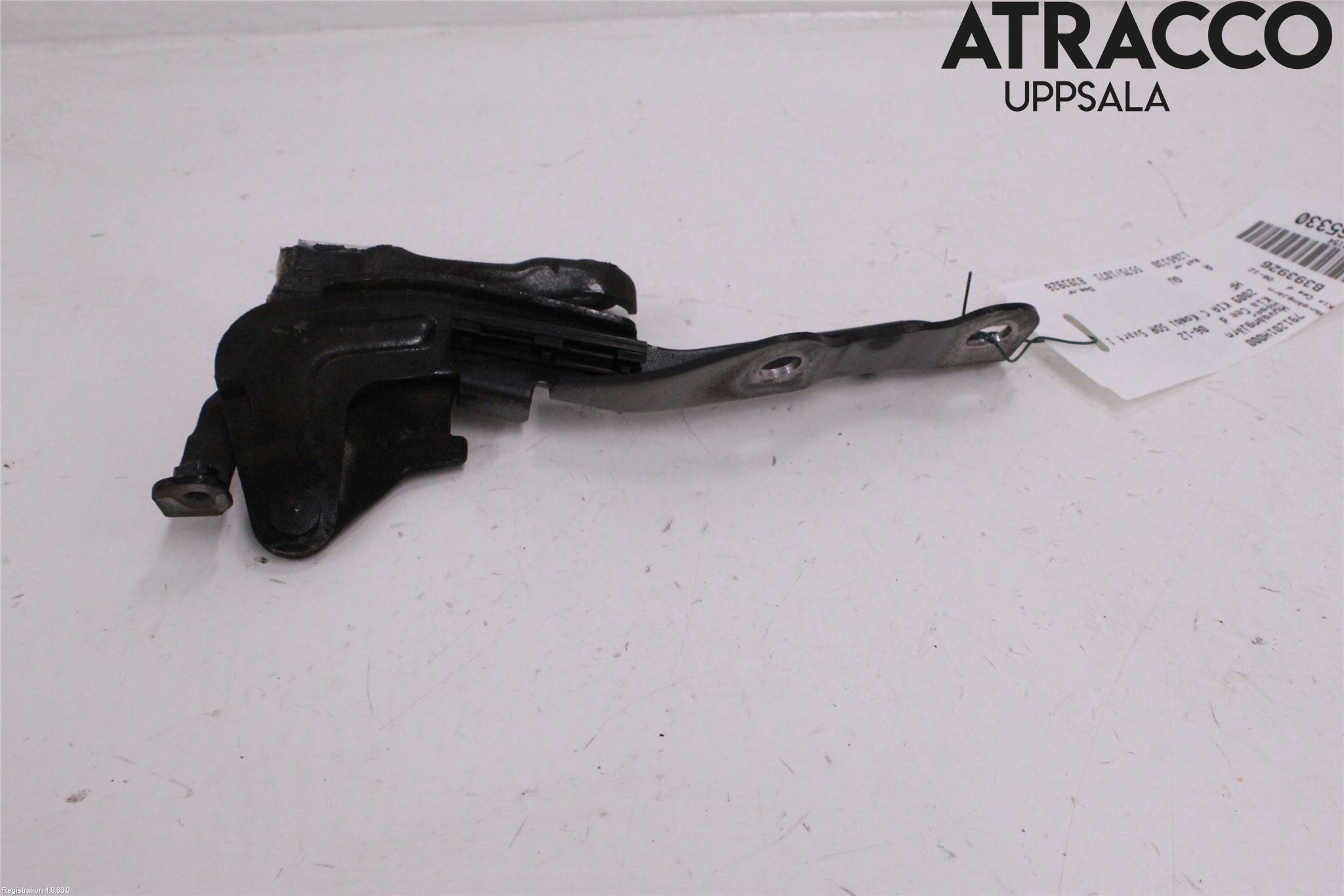 Kia CEED 06-12 Huvgångjärn