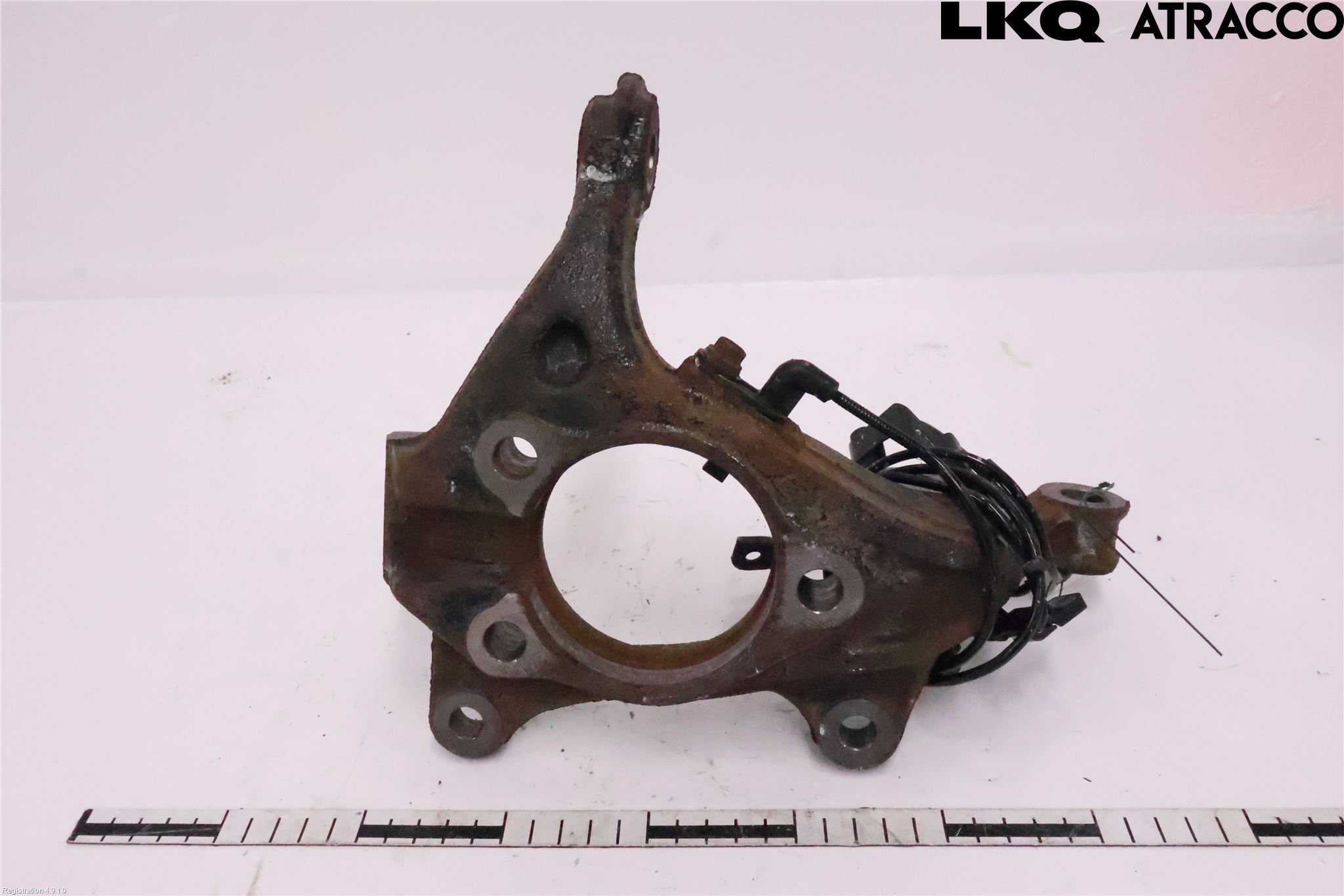 Toyota C-HR 16-23 Styrspindel Lagerhus Hö