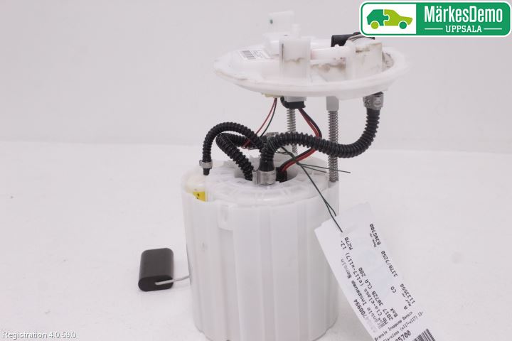 Mercedes-Benz MB CLA-KLASS (C117/X117) 13-19 Bränsle Insppump Bensin