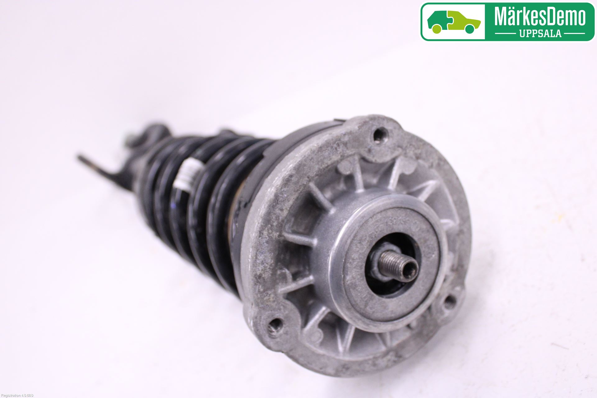 BMW 5 F10/F11/F18 09-17 Fjäderben Fram Höger