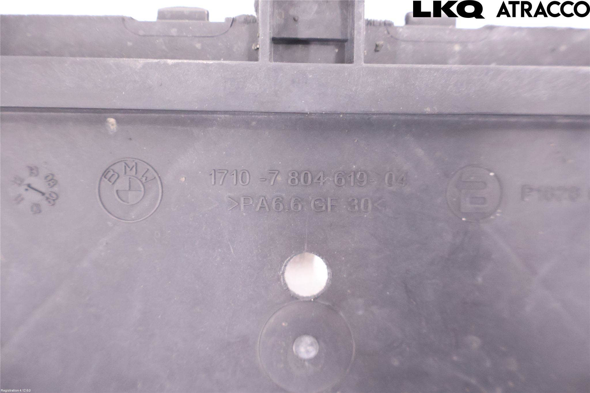 BMW 5 F10/F11/F18 09-17 Kylarfäste-Ram-Balk