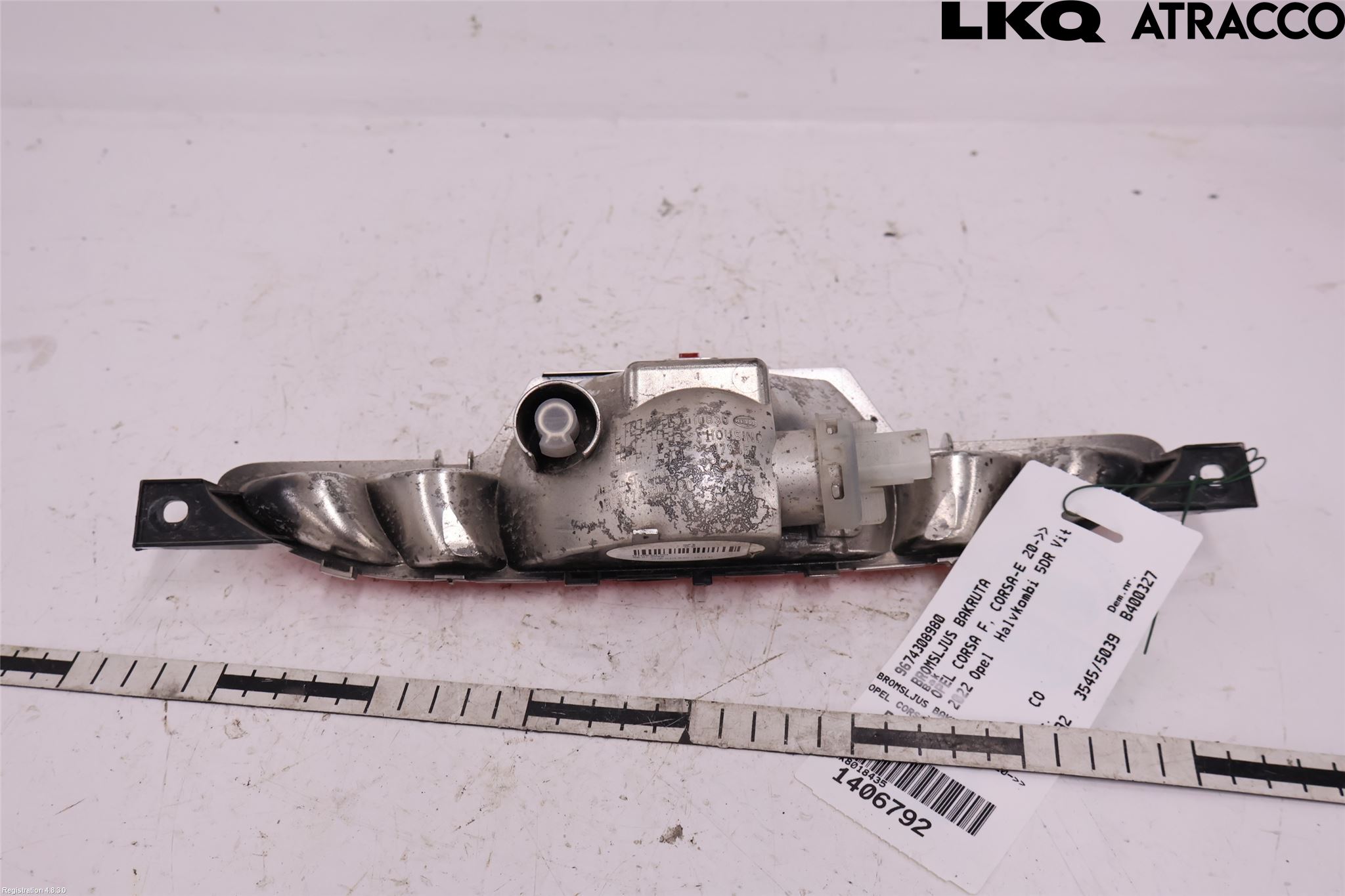 Opel CORSA F, CORSA-E 20- Bromsljus Bakruta