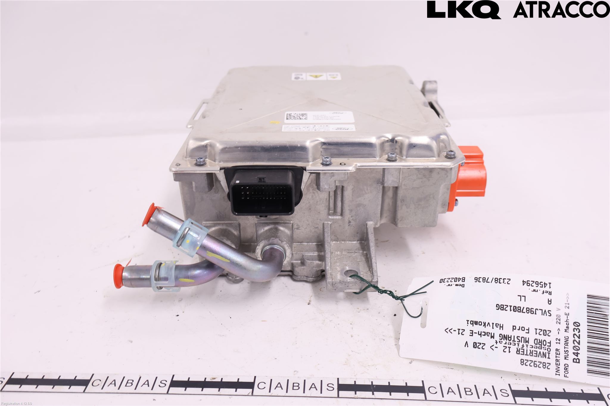 Ford MUSTANG Mach-E 21- Inverter 12 -> 220 V