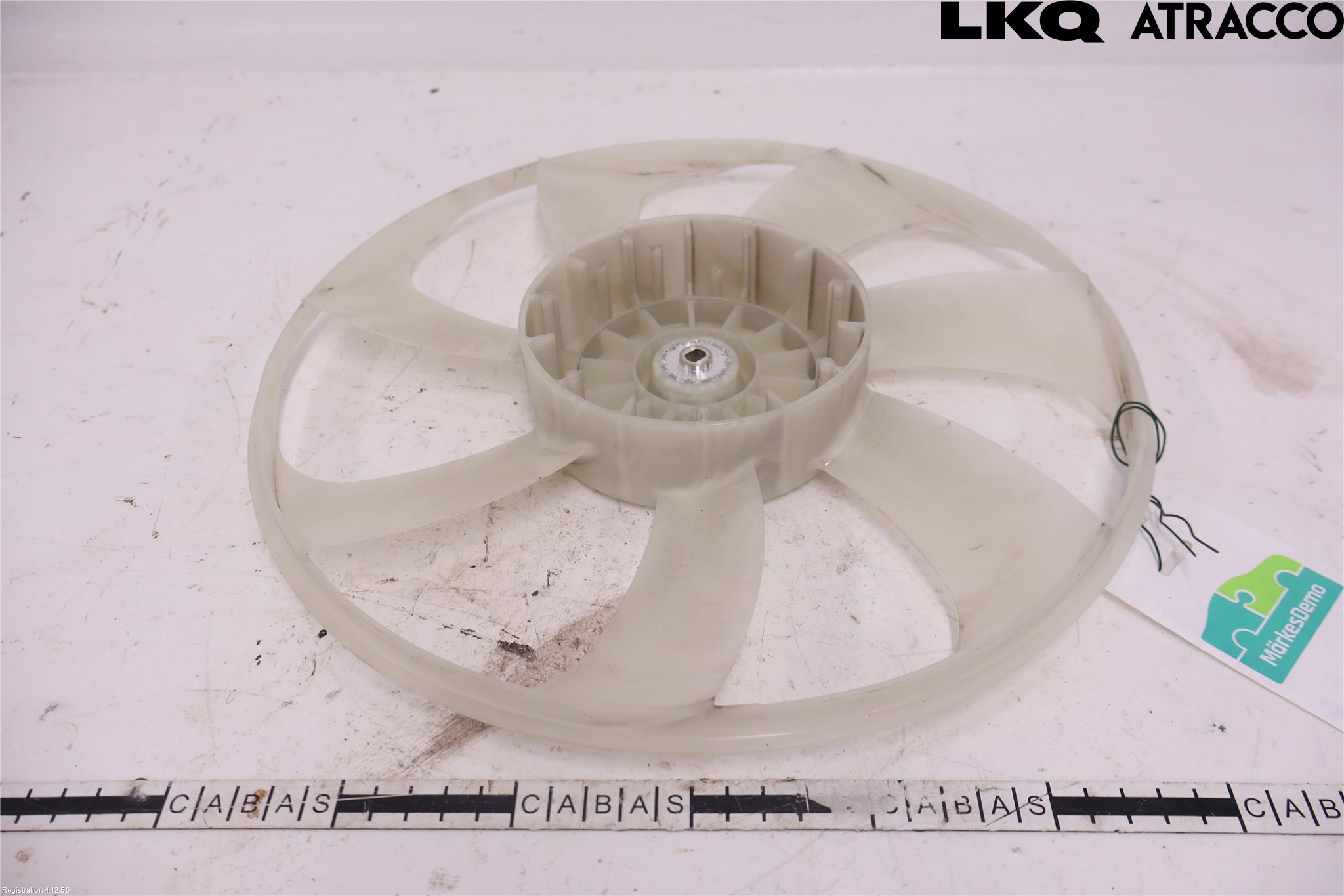 Toyota COROLLA 19- Kylfläkt-Vinge