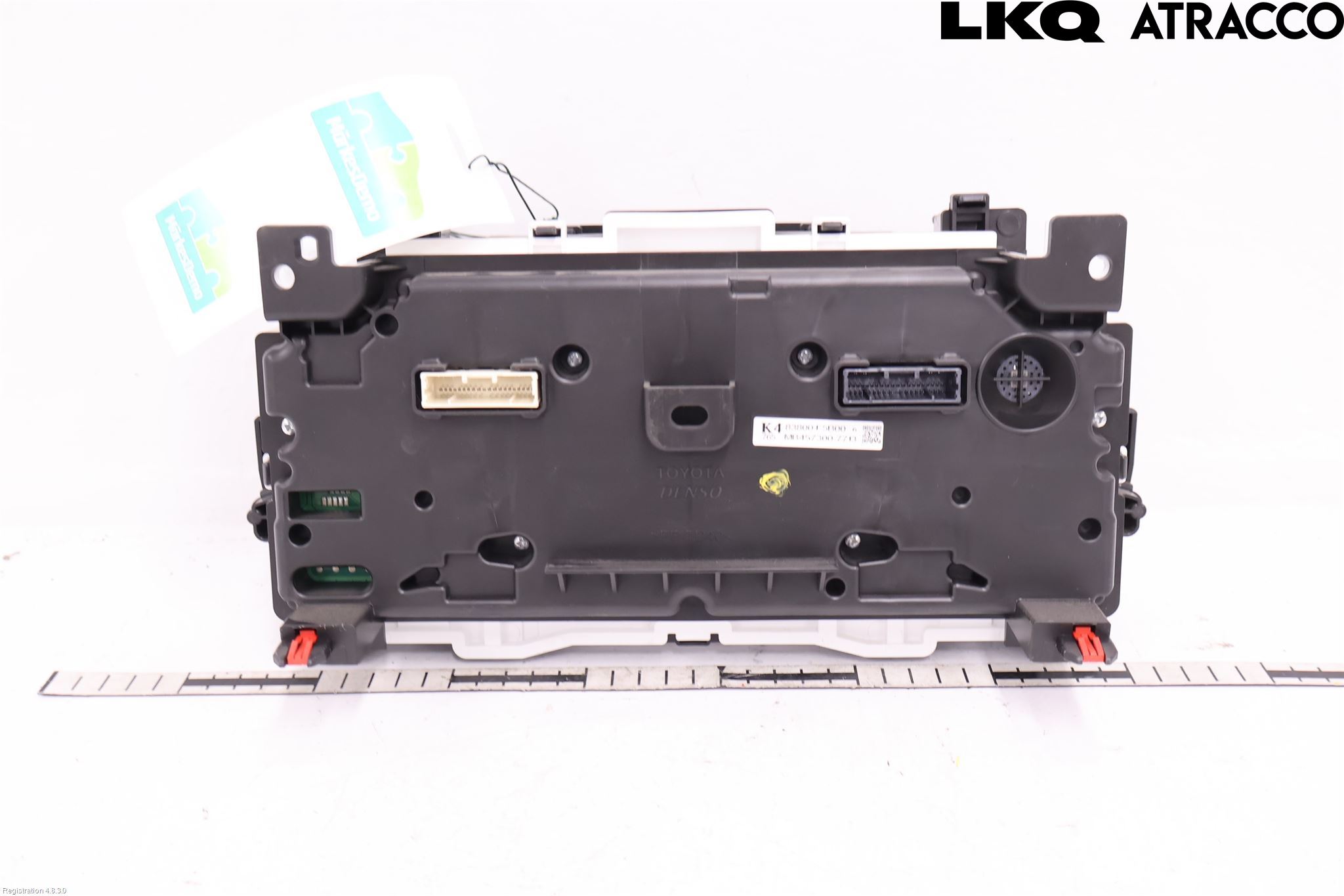 Toyota YARIS CROSS XP21 21- Instrument Komb