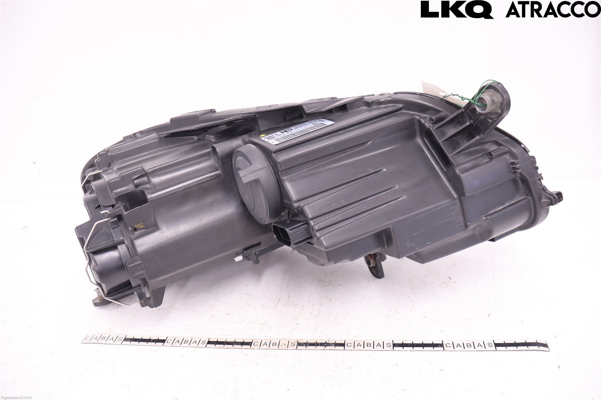 Volkswagen VW PASSAT 11-14 Strålkastare Vänster