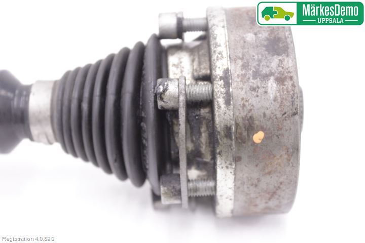 Volkswagen VW GOLF / E-GOLF VII 13-20 Drivaxel Fram Höger