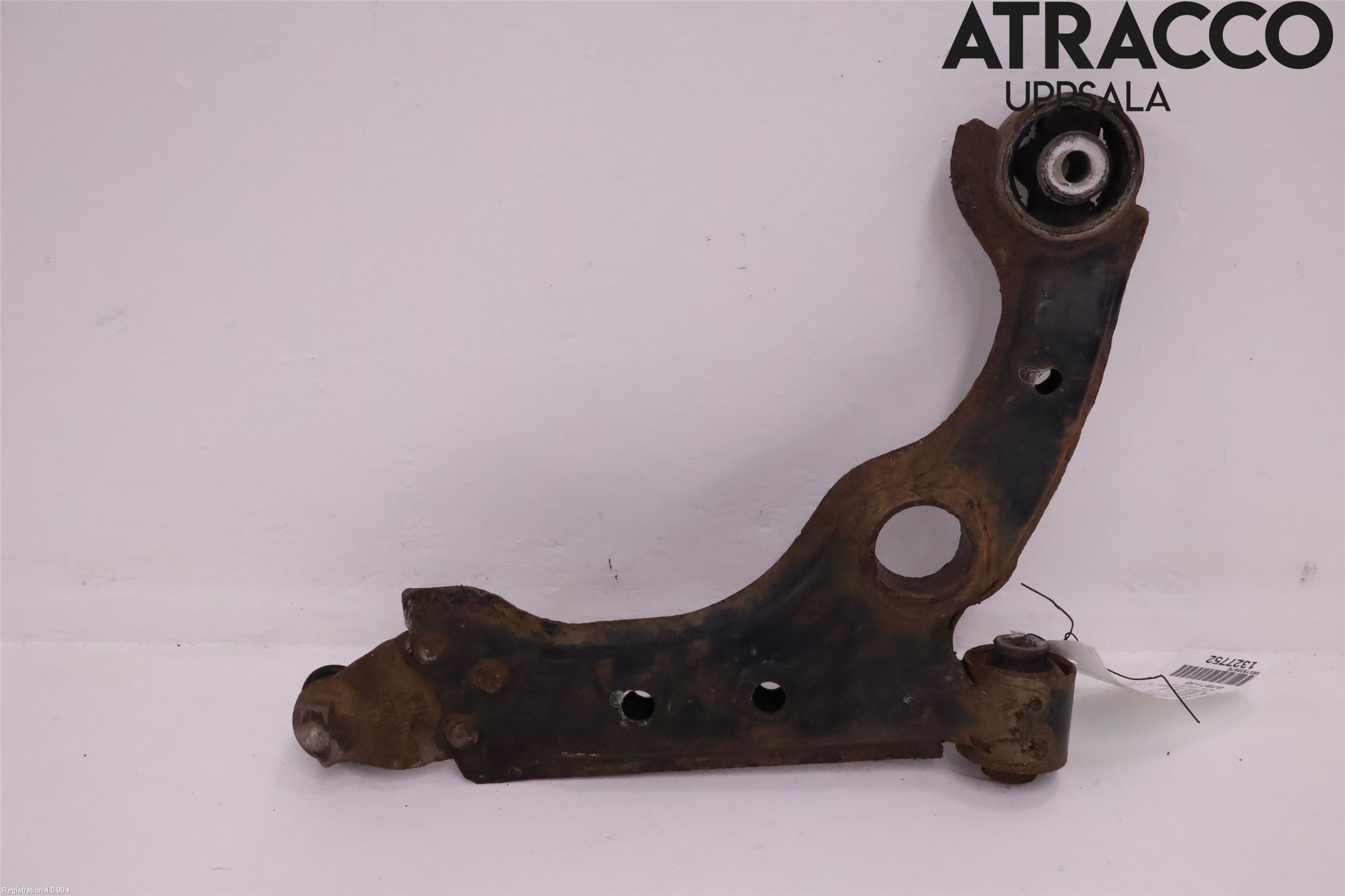 Alfa GIULIETTA Bärarm Fram Undre Vä