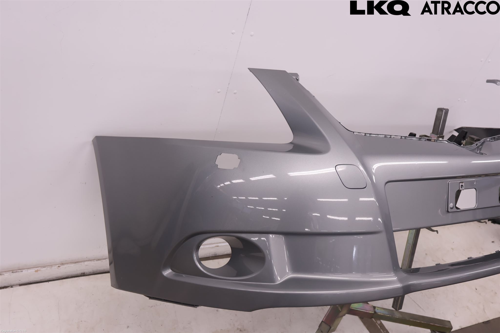 Toyota AVENSIS 09-15 Stötfångarbeklädnad Fram