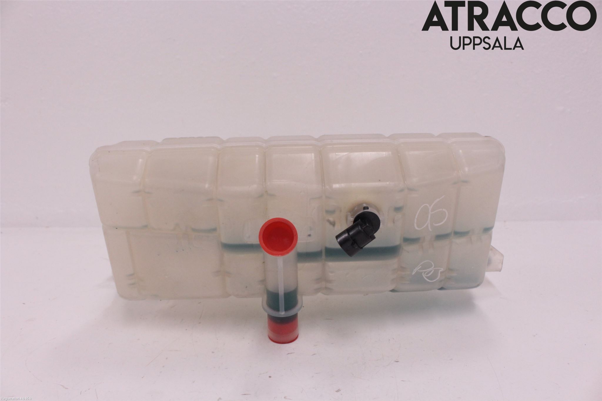 Tesla MODEL S 13- Expansionstank