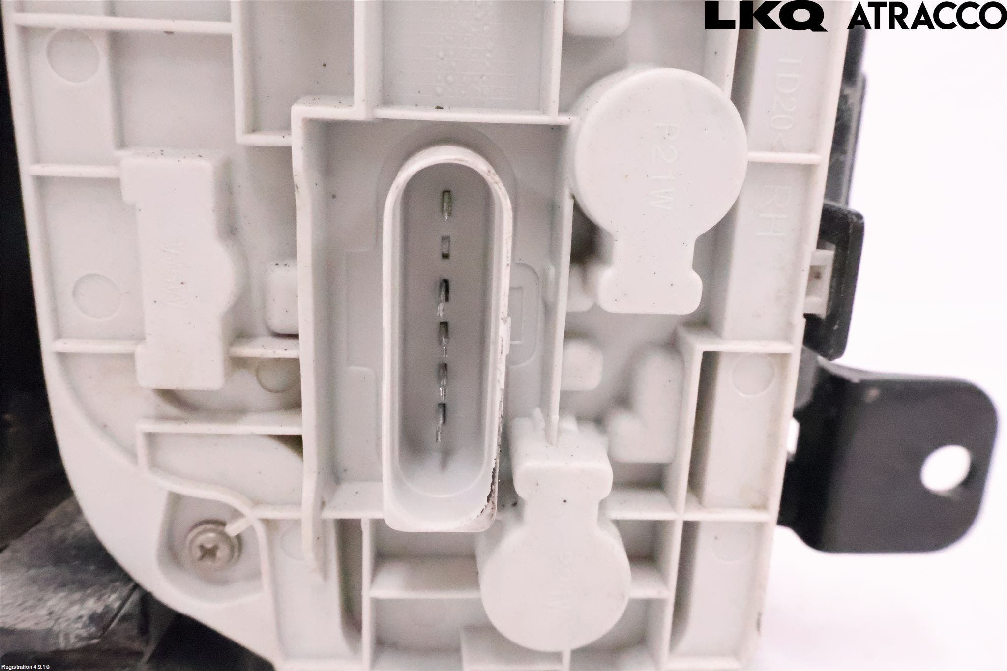 Volkswagen VW CADDY 16-20 Bakljus Höger