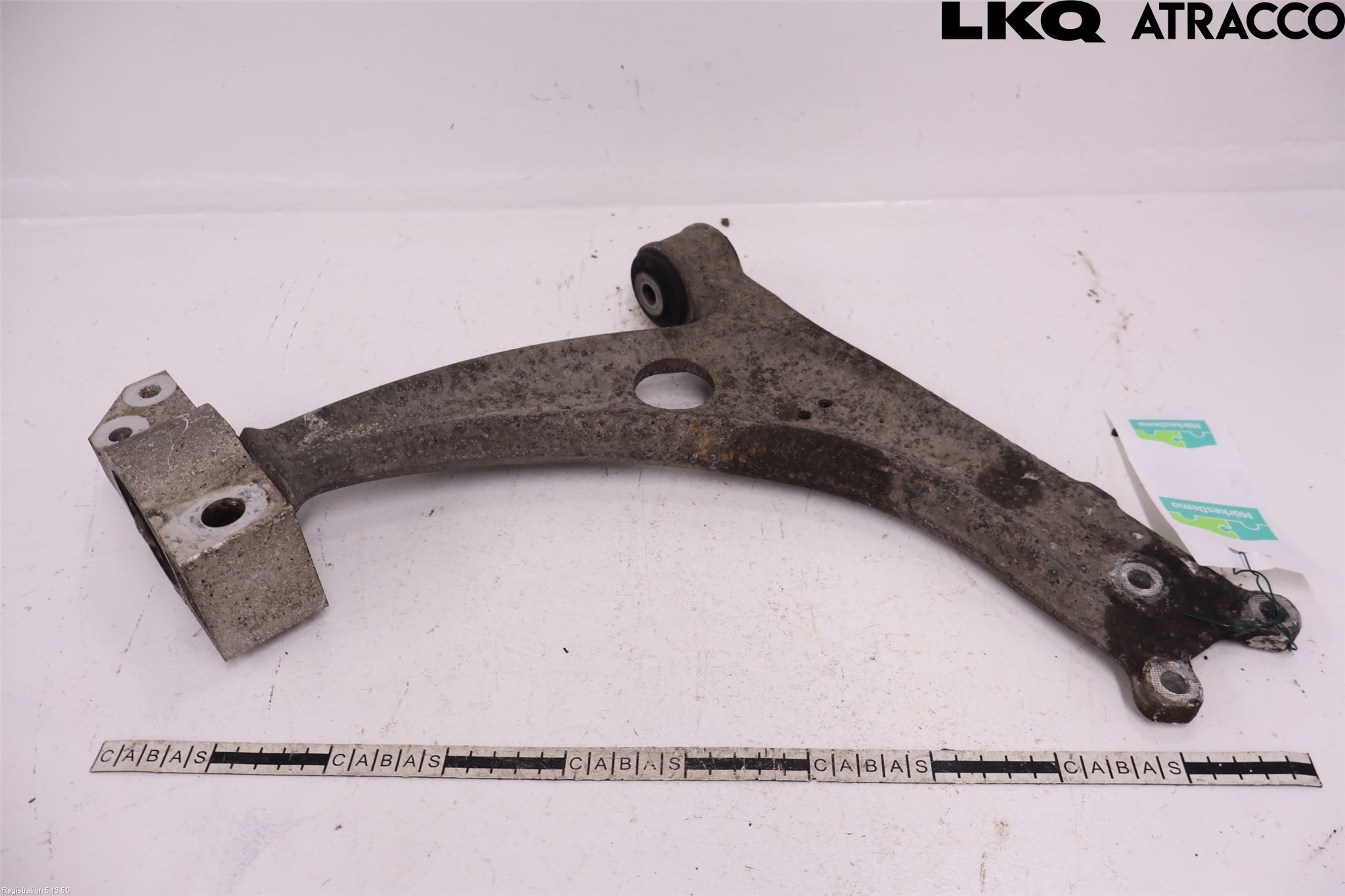 Volkswagen VW PASSAT 05-11 Bärarm Fram Undre Hö