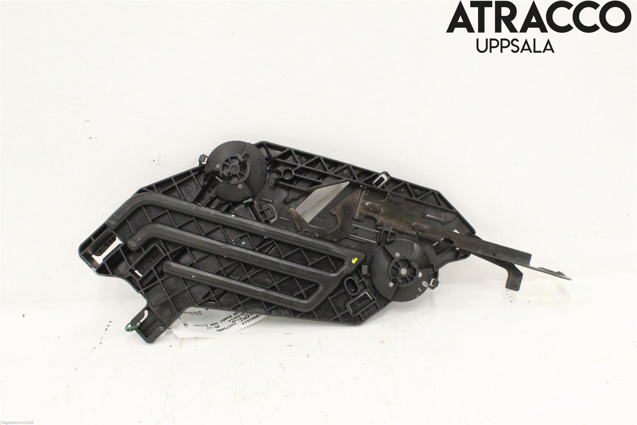 Skoda OCTAVIA (1Z) 05-13 Strålkast Fästsarg